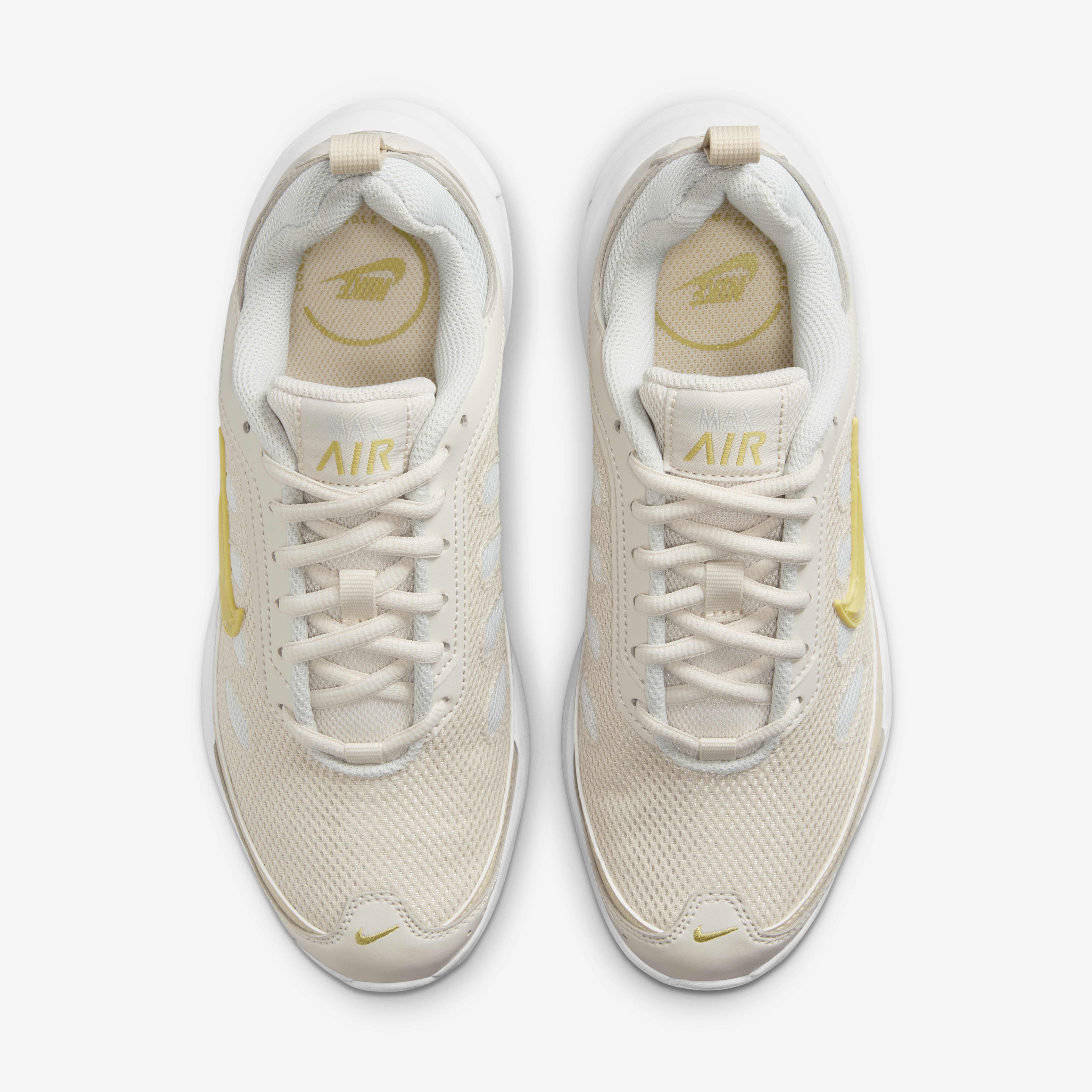 Wmns nike runallday gold deals