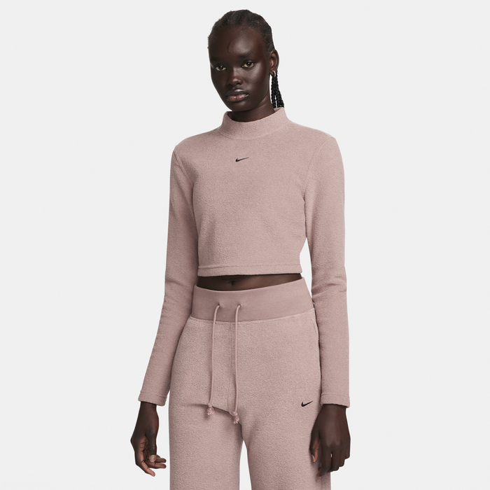 Nike sportswear slim fit online crop top