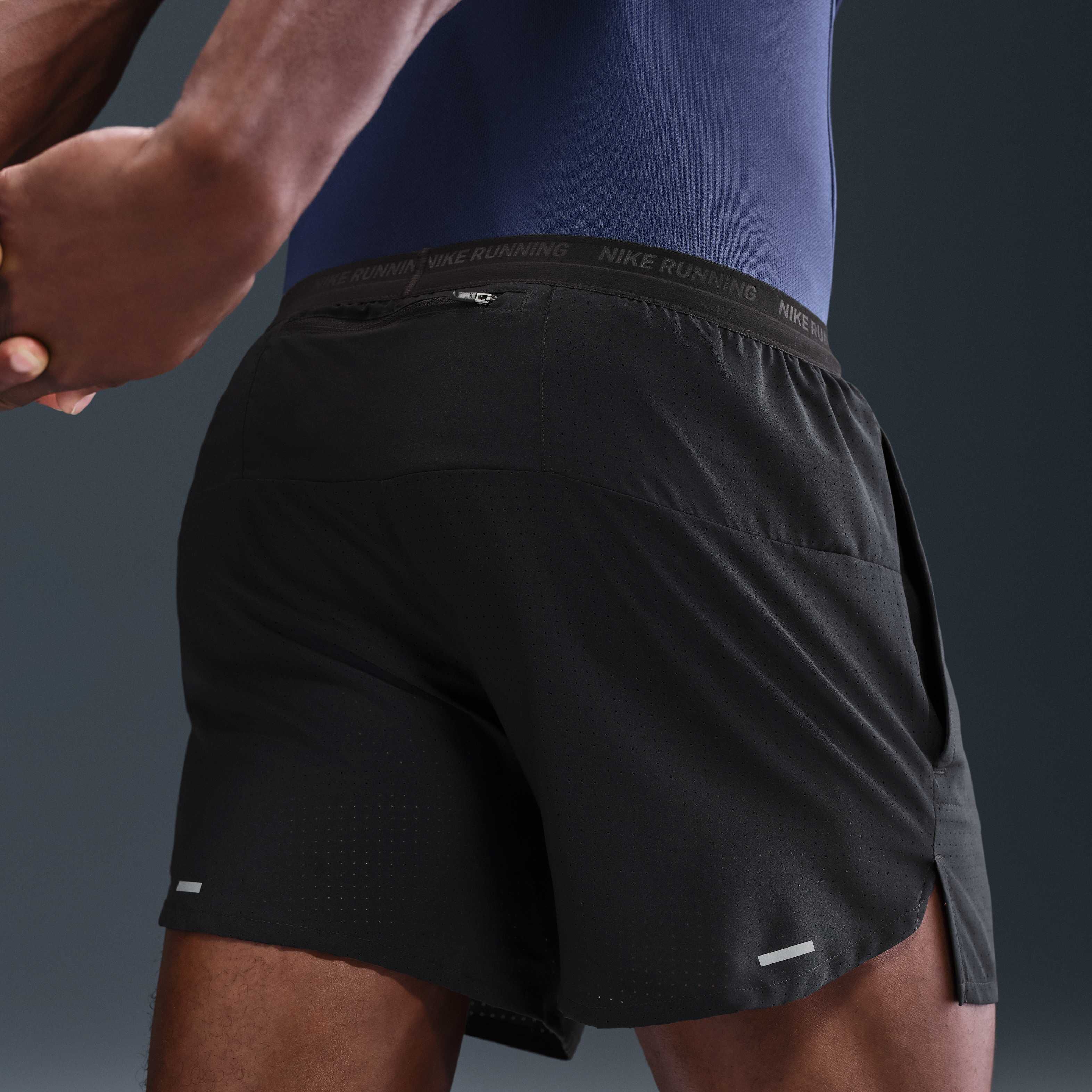 Nike Stride image number 2