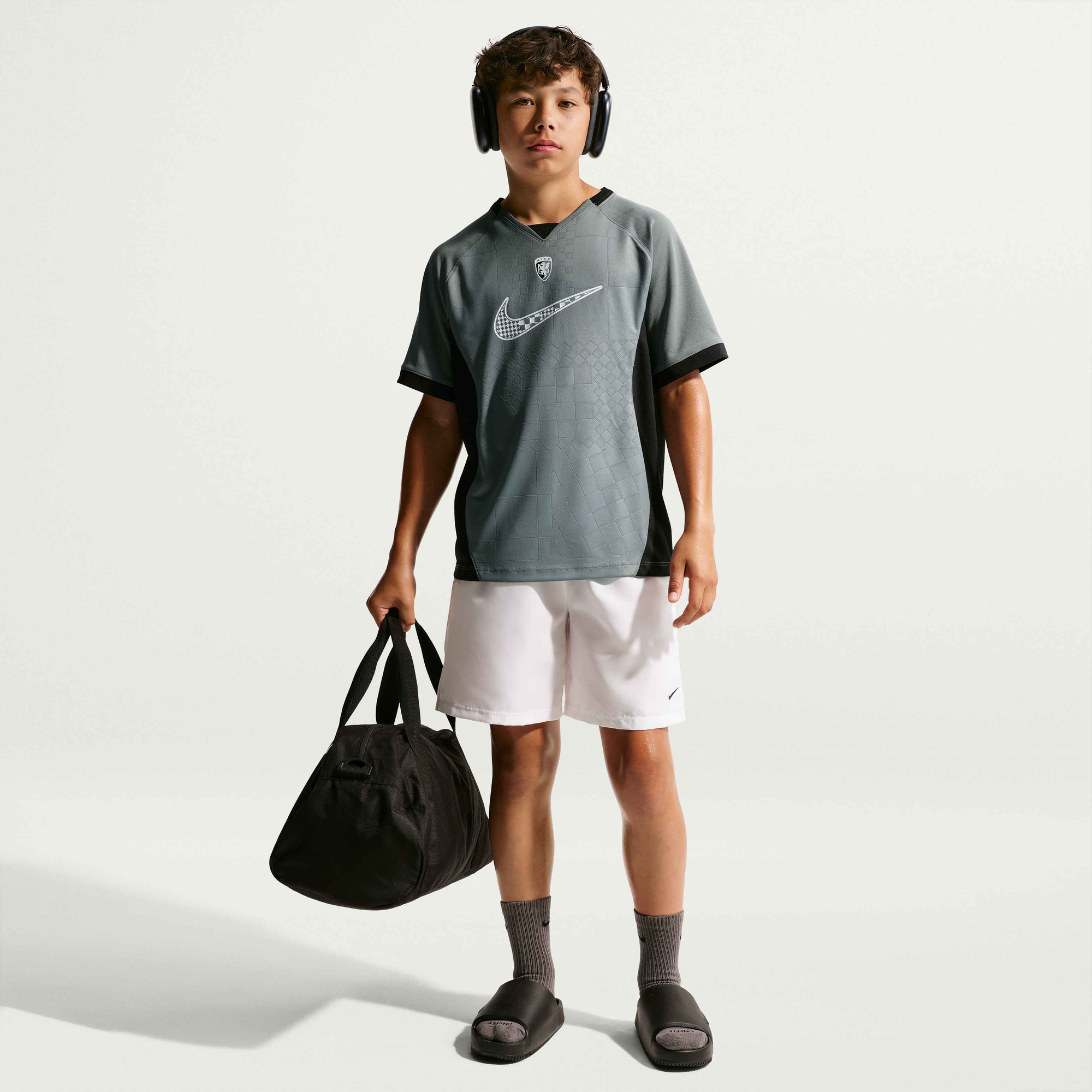 Zoom image