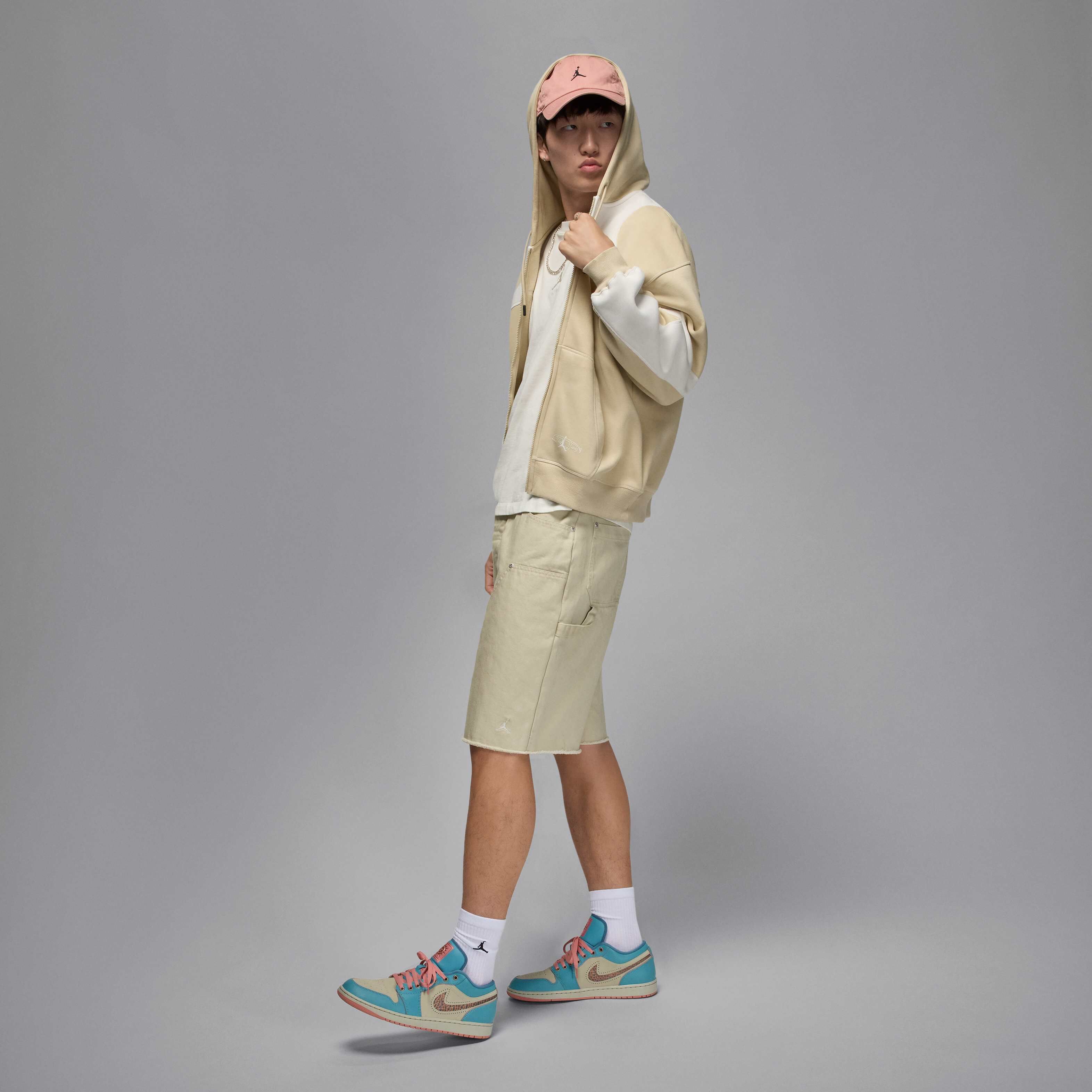 اير جوردن 1 لو SE image number 11