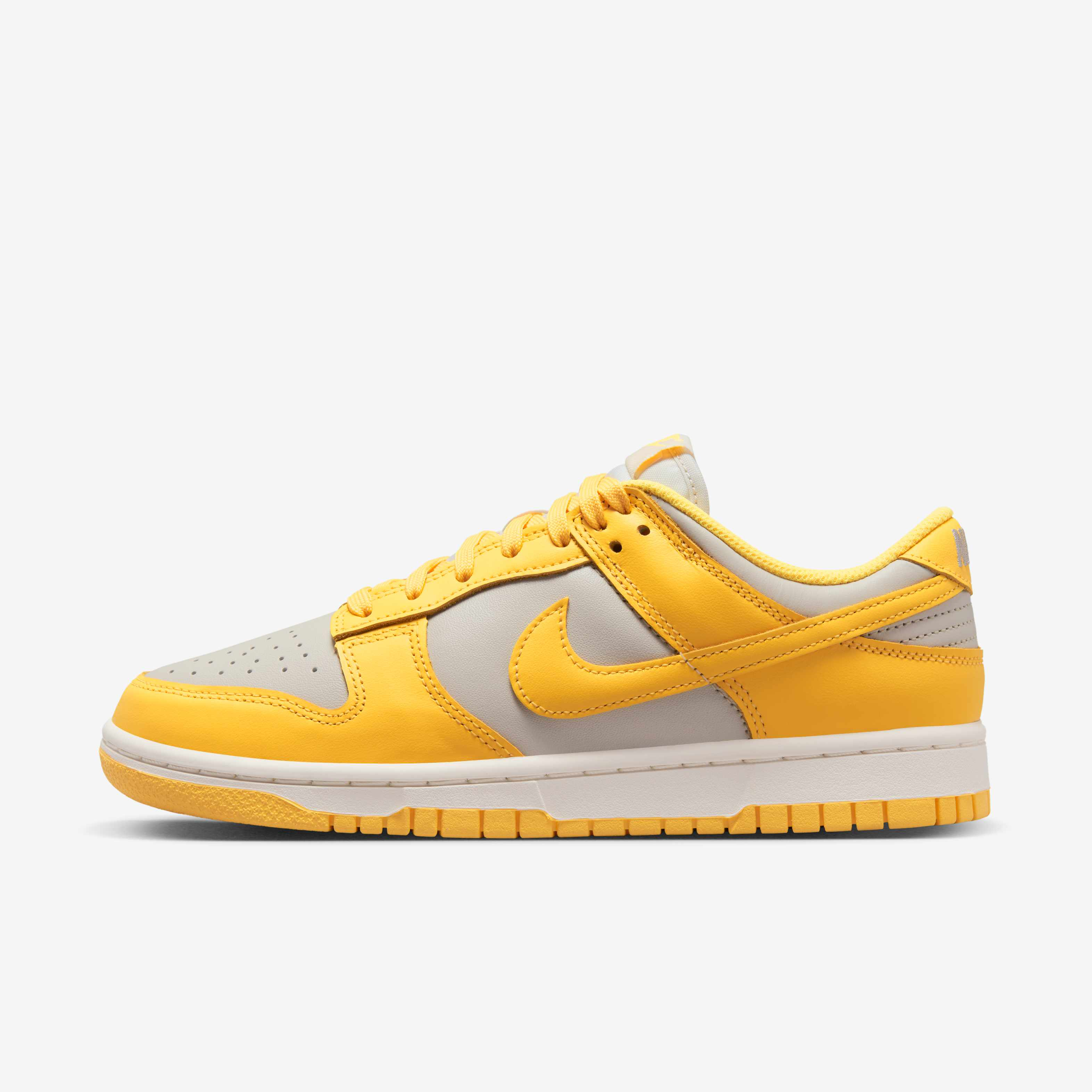 nike dunk low easter 38
