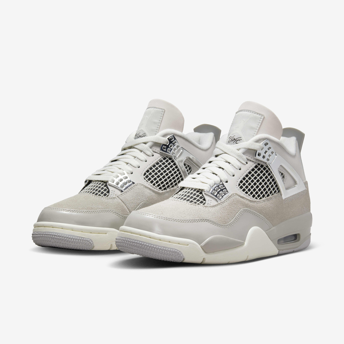 Air Jordan 4 Retro image number 4 Air Jordan 4 Retro image number 4