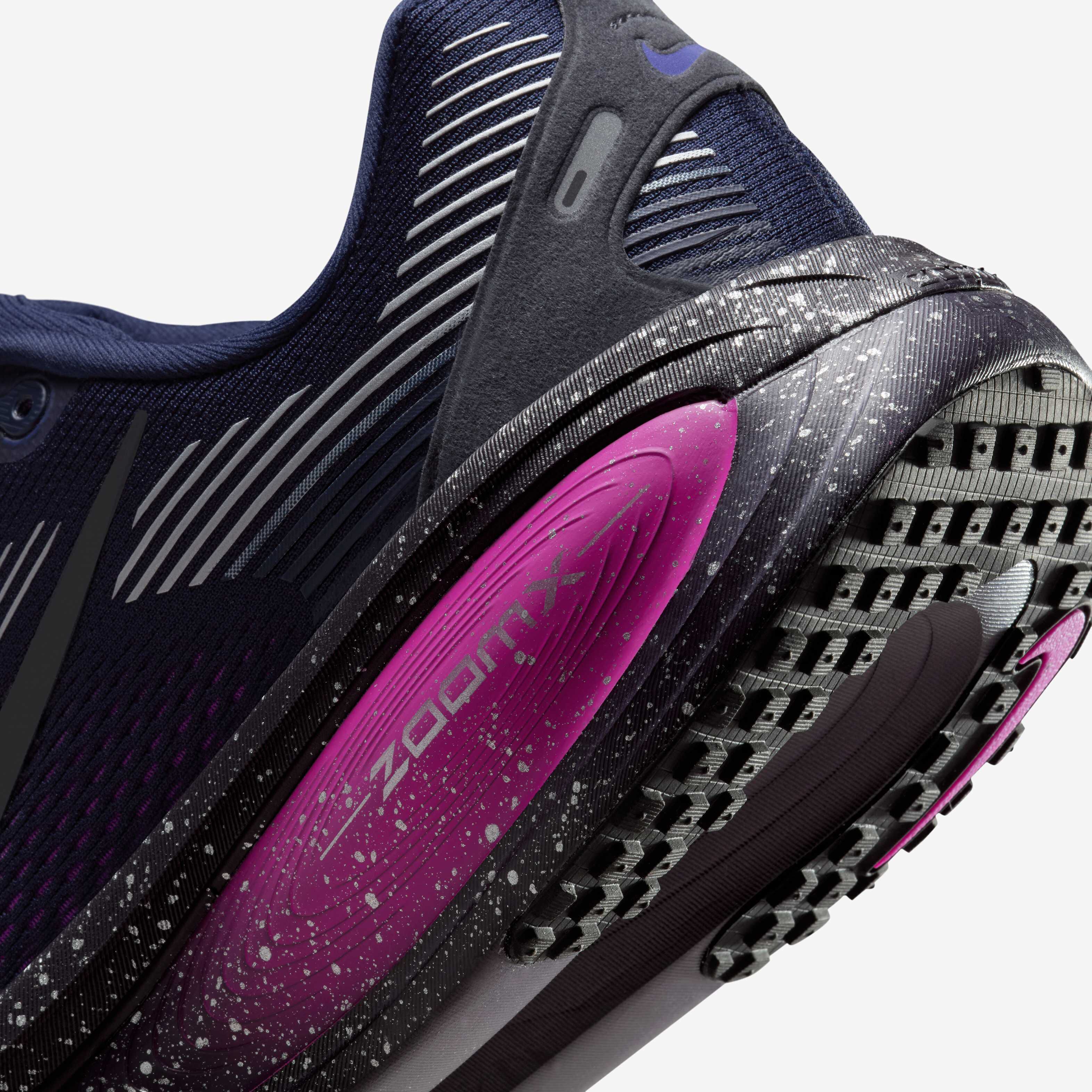 Buy Nike Vomero 18 SE Men's Road Running Shoes - Obsidian