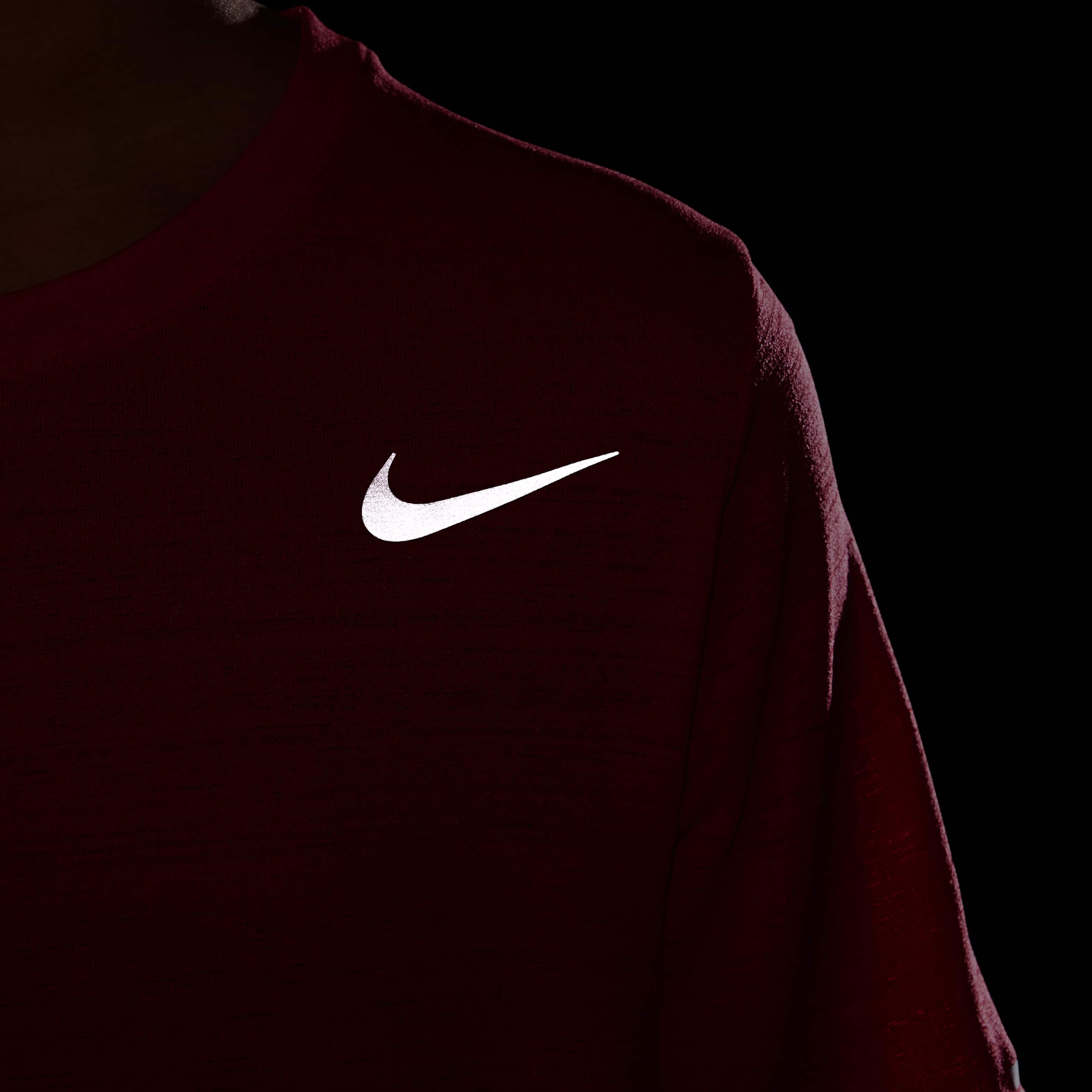 Nike Dri-FIT Miler image number 7