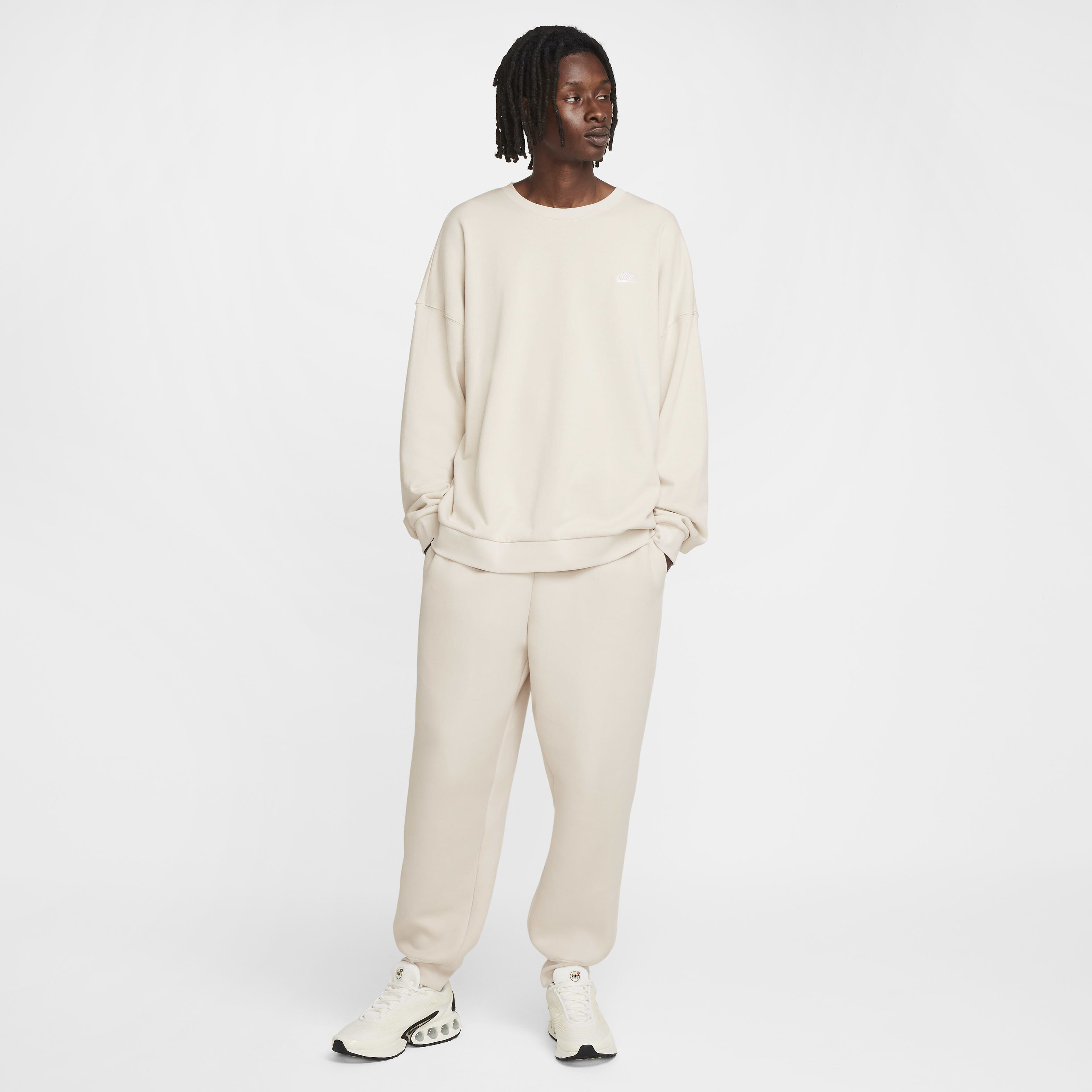 Nike Club Fleece image number 4