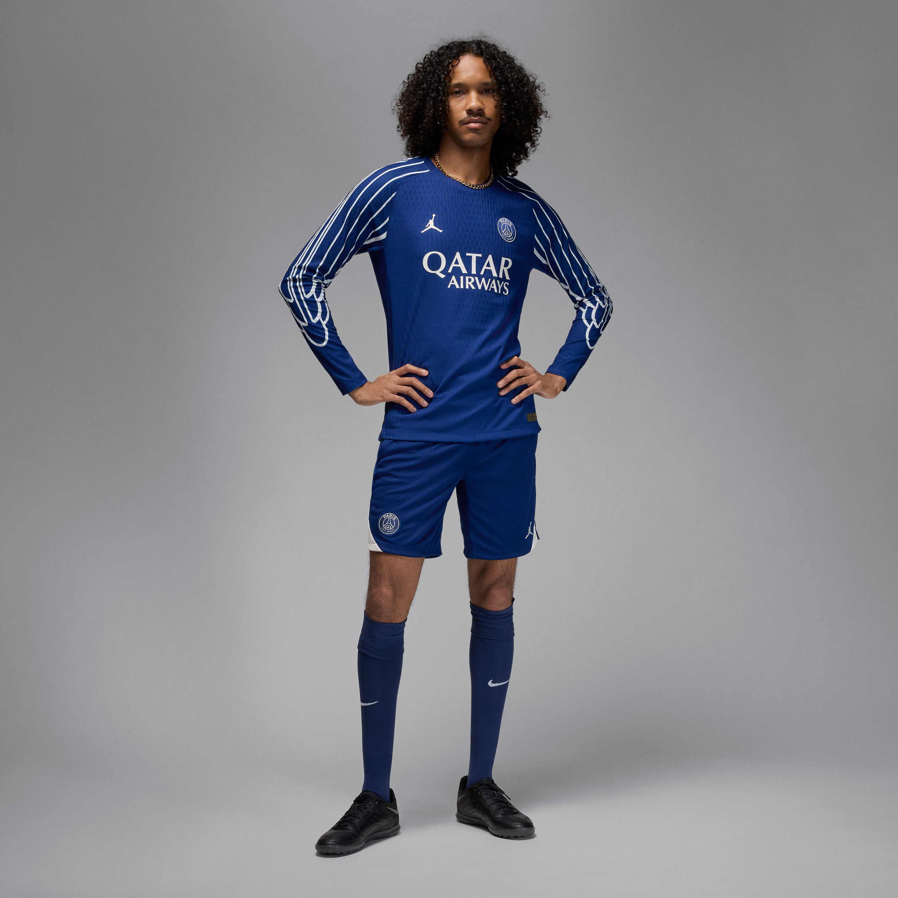 Paris Saint-Germain 2024/25 Match Fourth image number 8