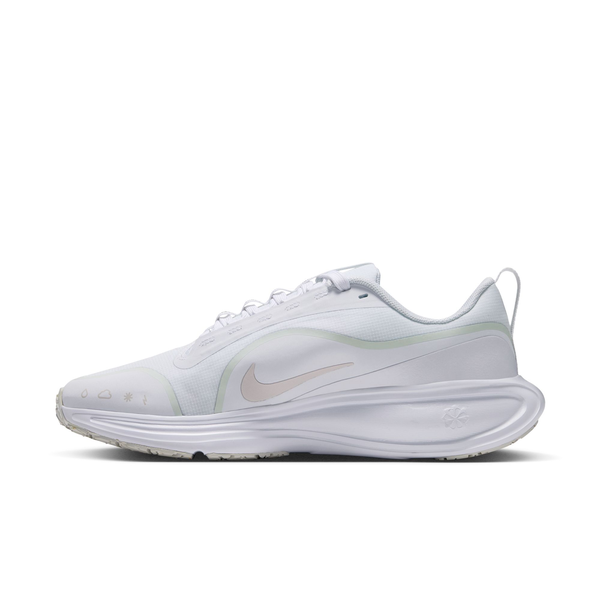 Nike Revolution 8 Utility image number 4
