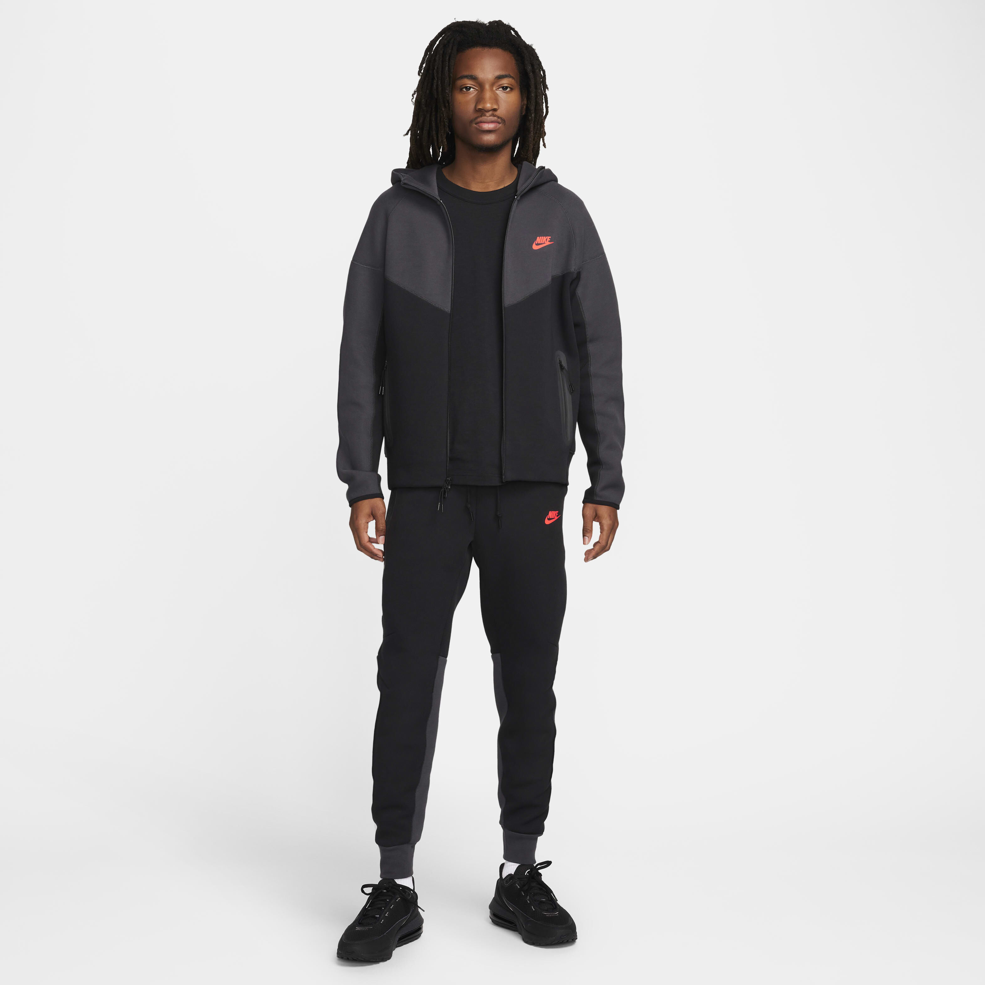 Buy Nike Sportswear Tech Fleece Men s Joggers Nike Saudi Official