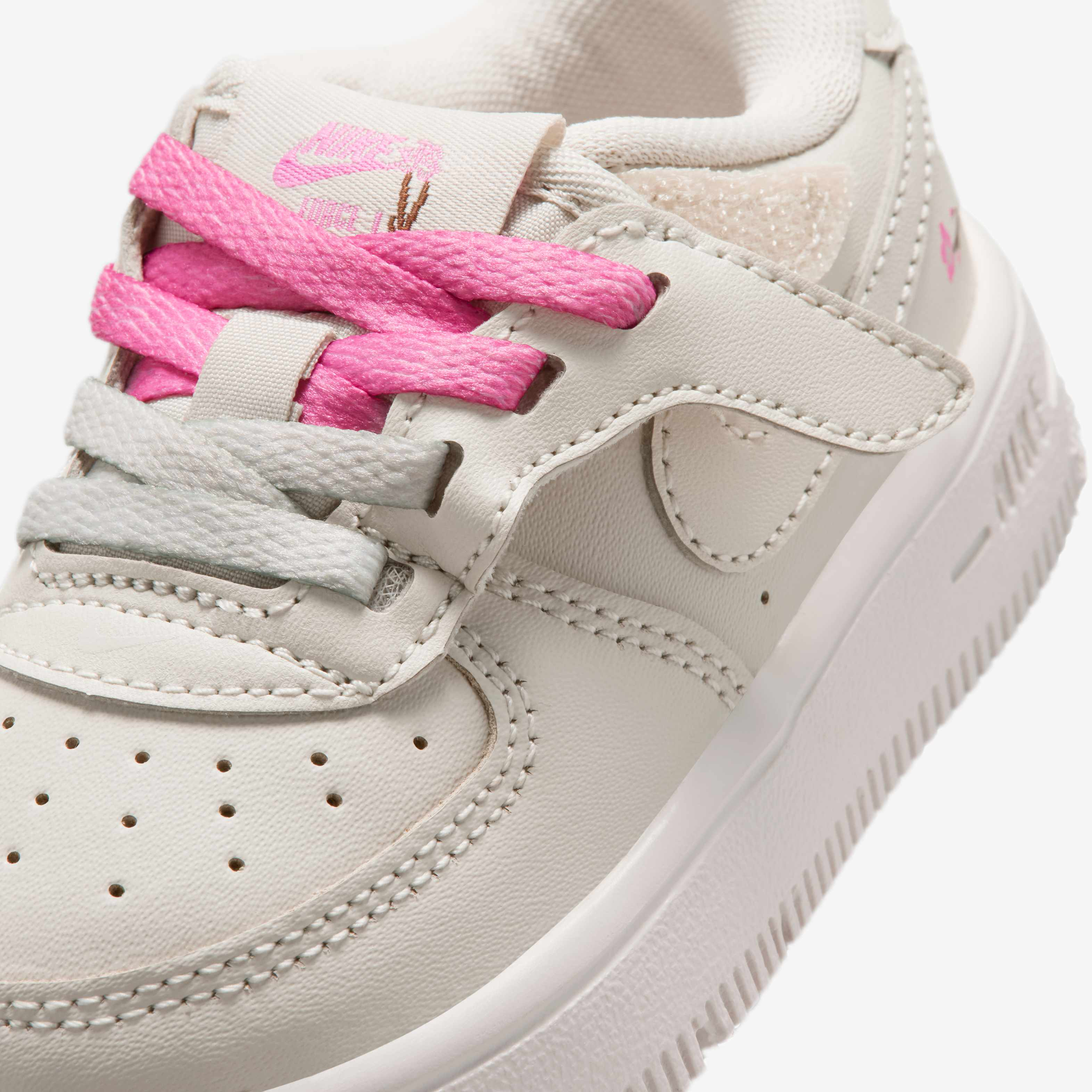 Nike Force 1 Low EasyOn image number 6