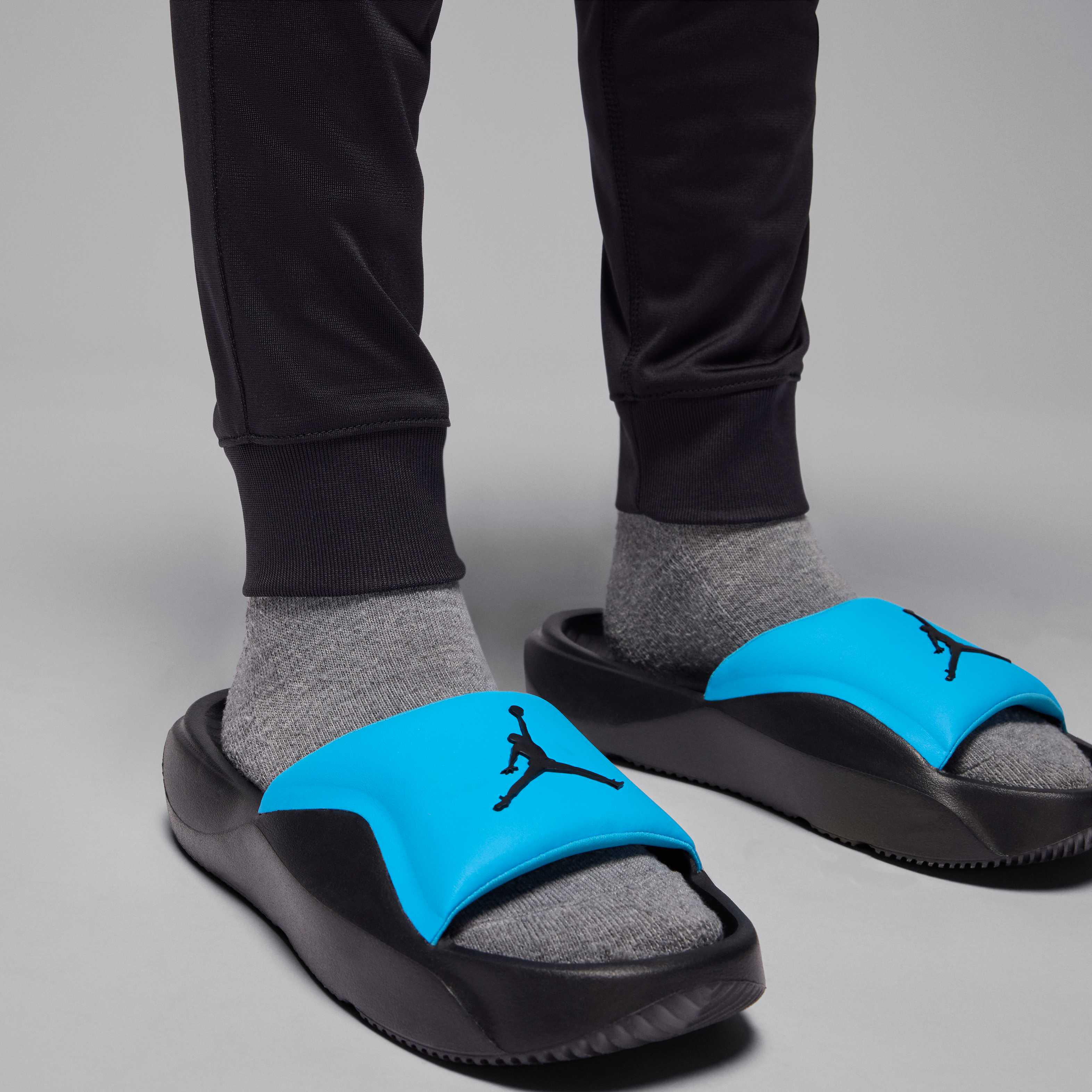 Paris Saint-Germain Strike Fourth image number 17