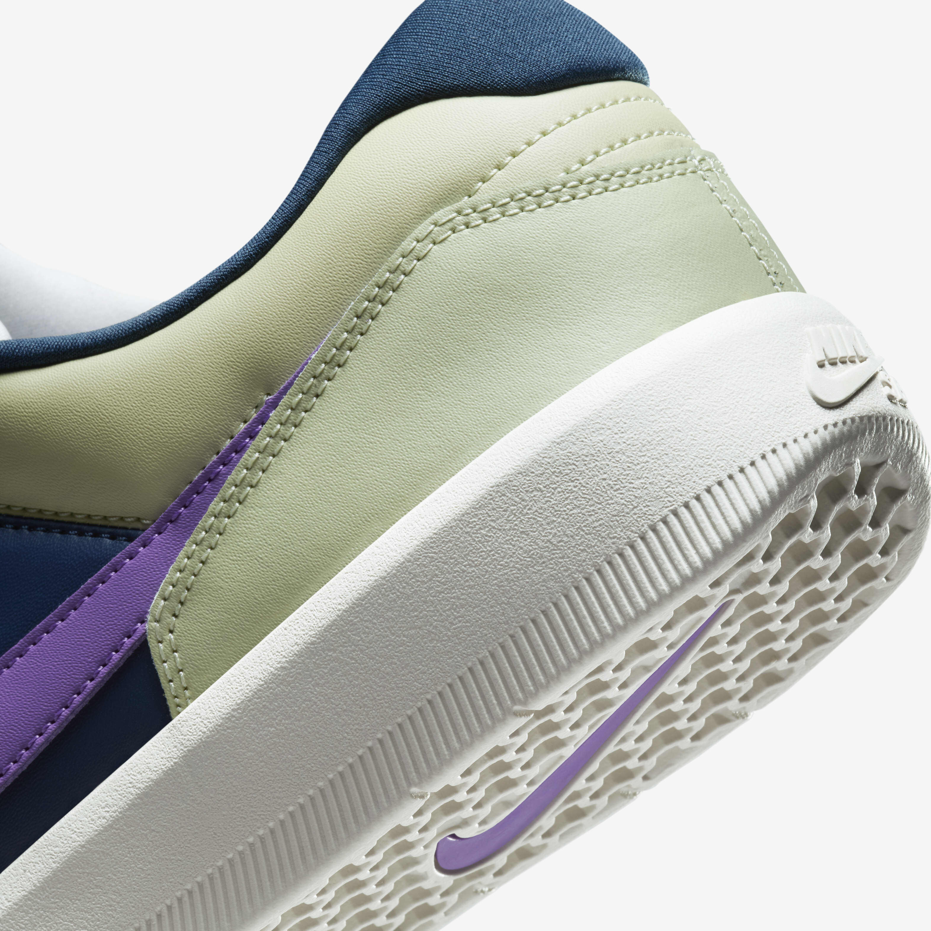 Nike sb shoes sale online hotsell