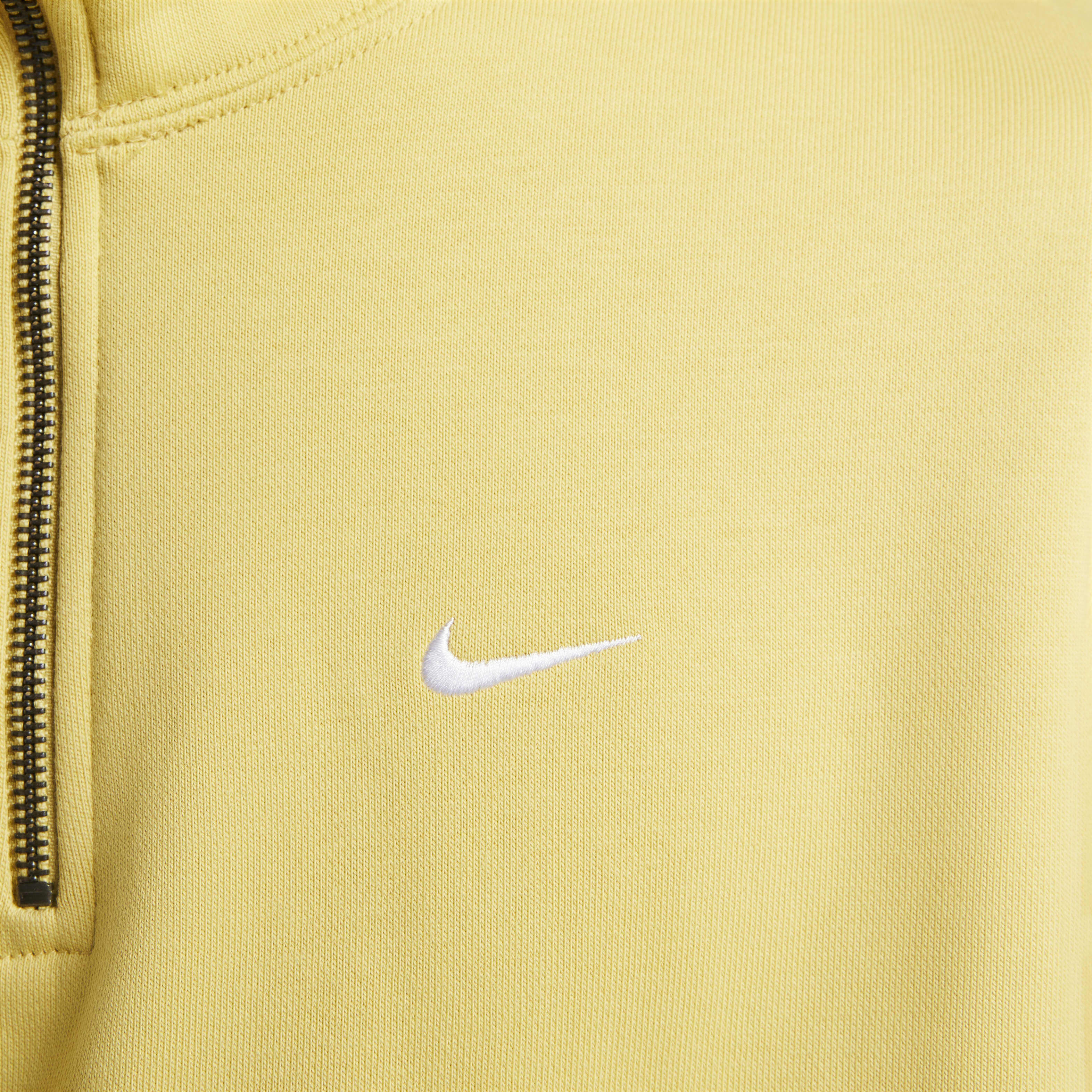 Nike Solo Swoosh image number 3