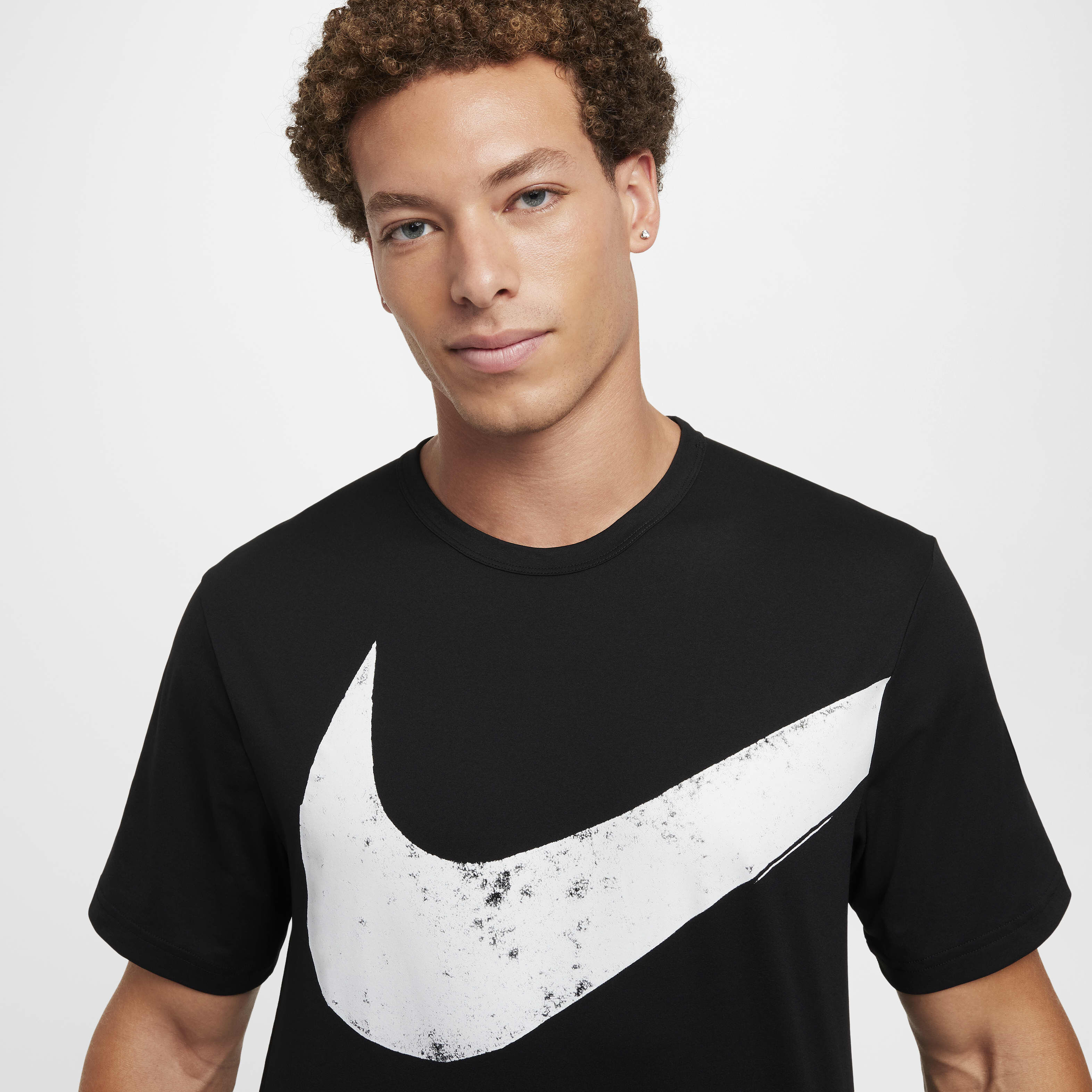 Nike Hyverse Swoosh image number 2