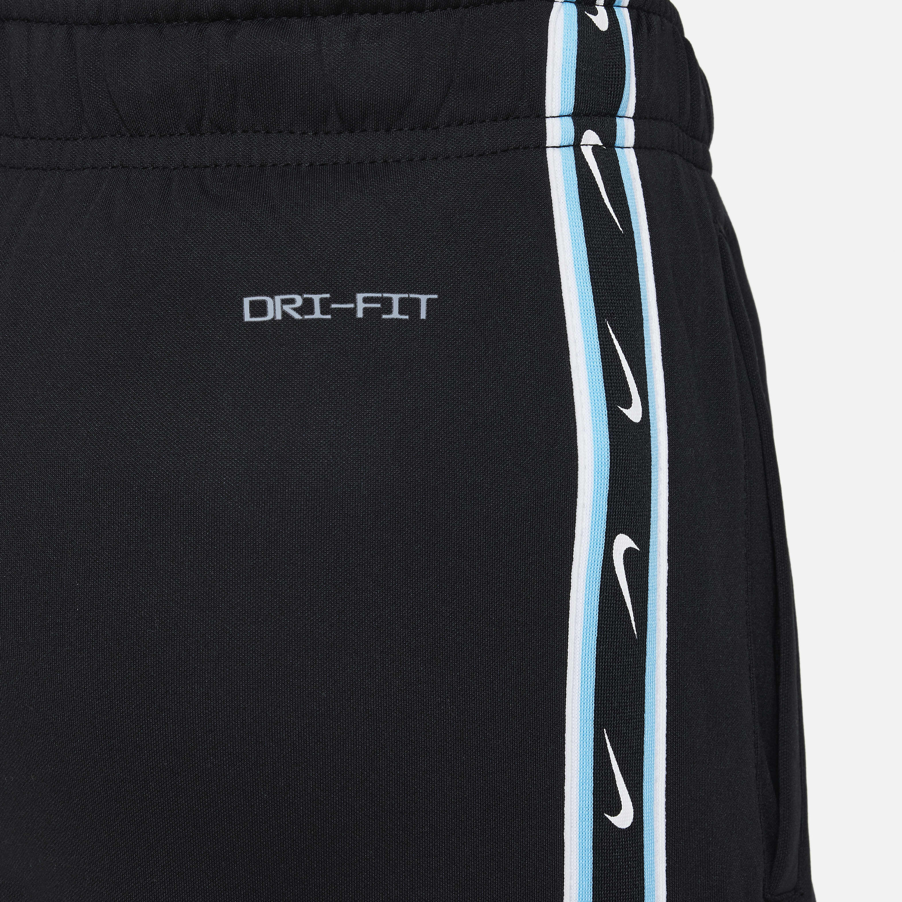 Nike Sportswear Repeat image number 5