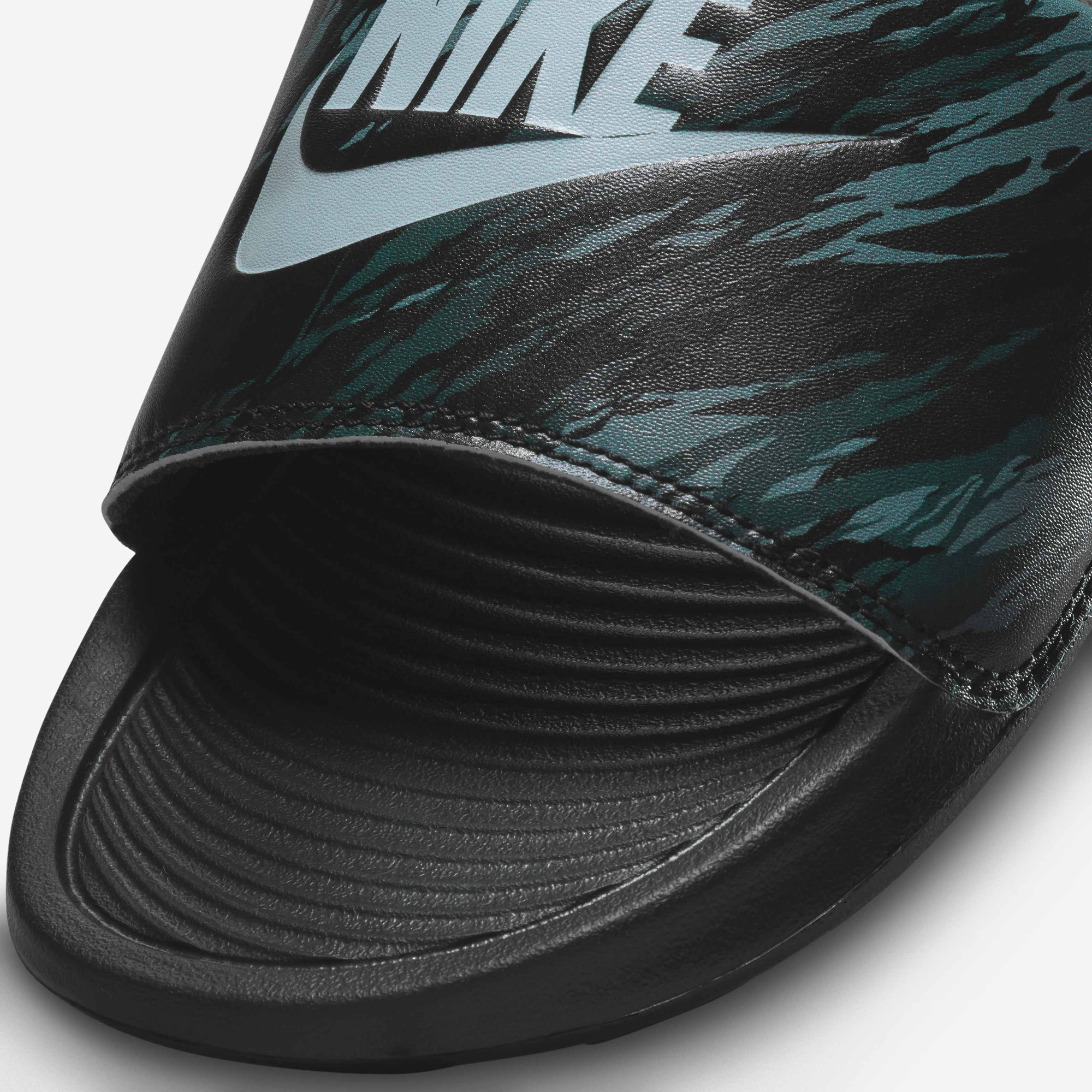 Zoom image