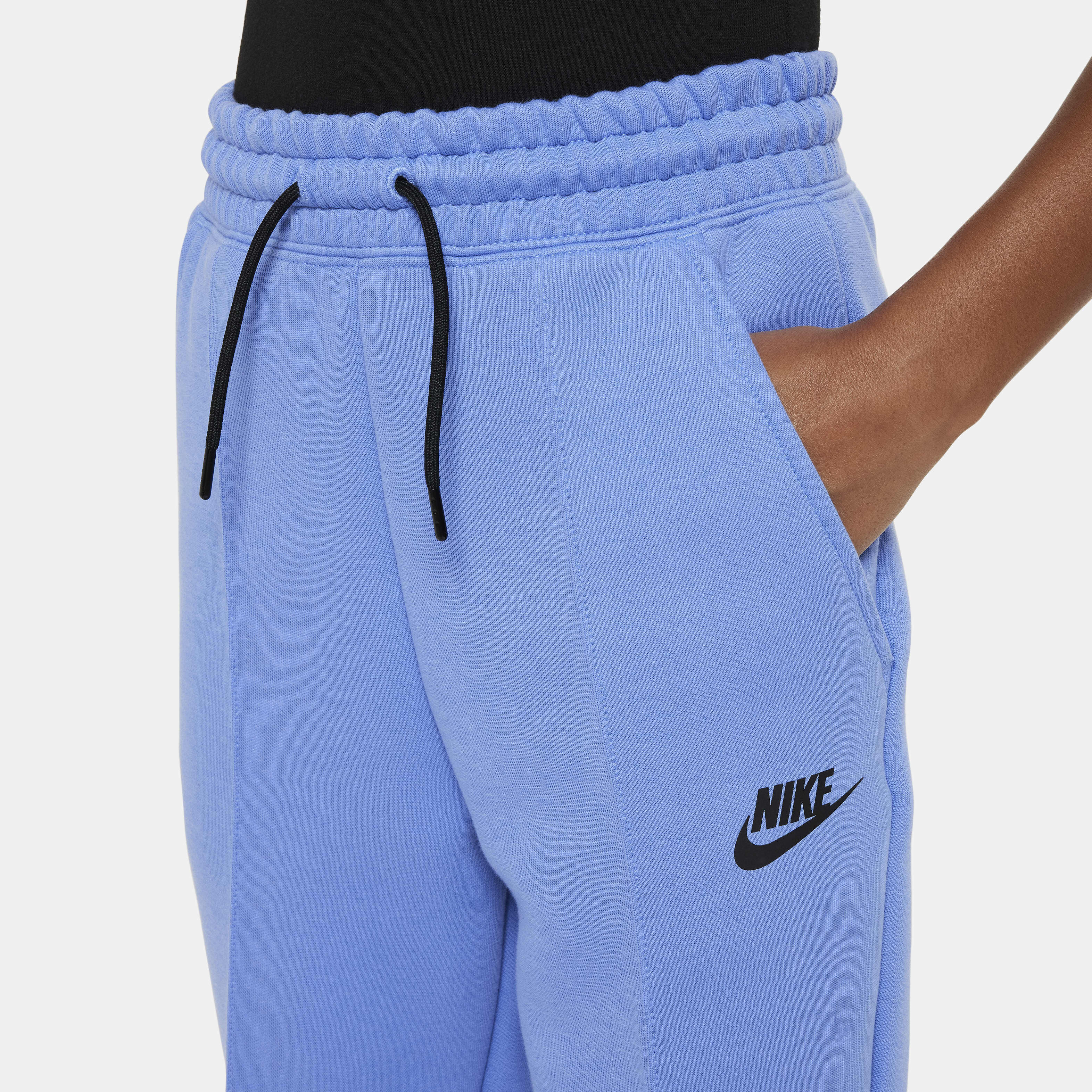 Nike Sportswear Tech Fleece image number 2
