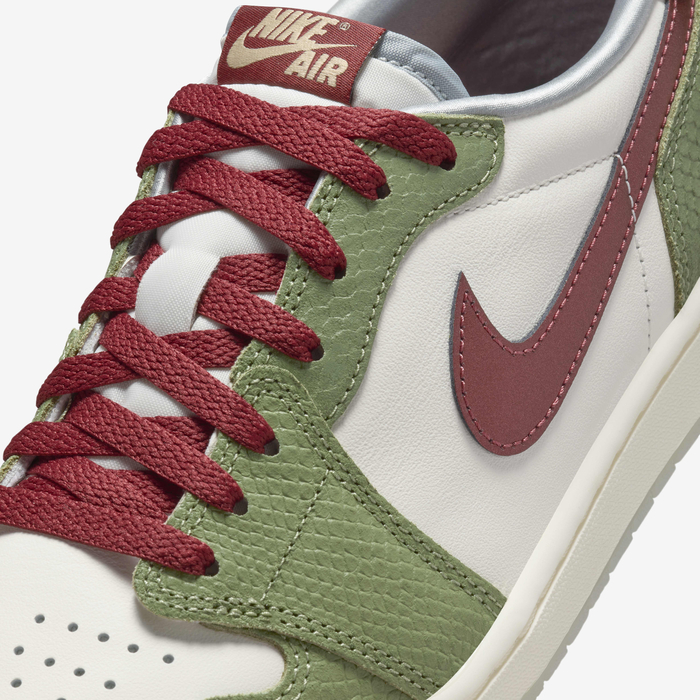 Air Jordan 1 Retro Low OG Lunar New Year image number 6 Air Jordan 1 Retro Low OG Lunar New Year image number 6