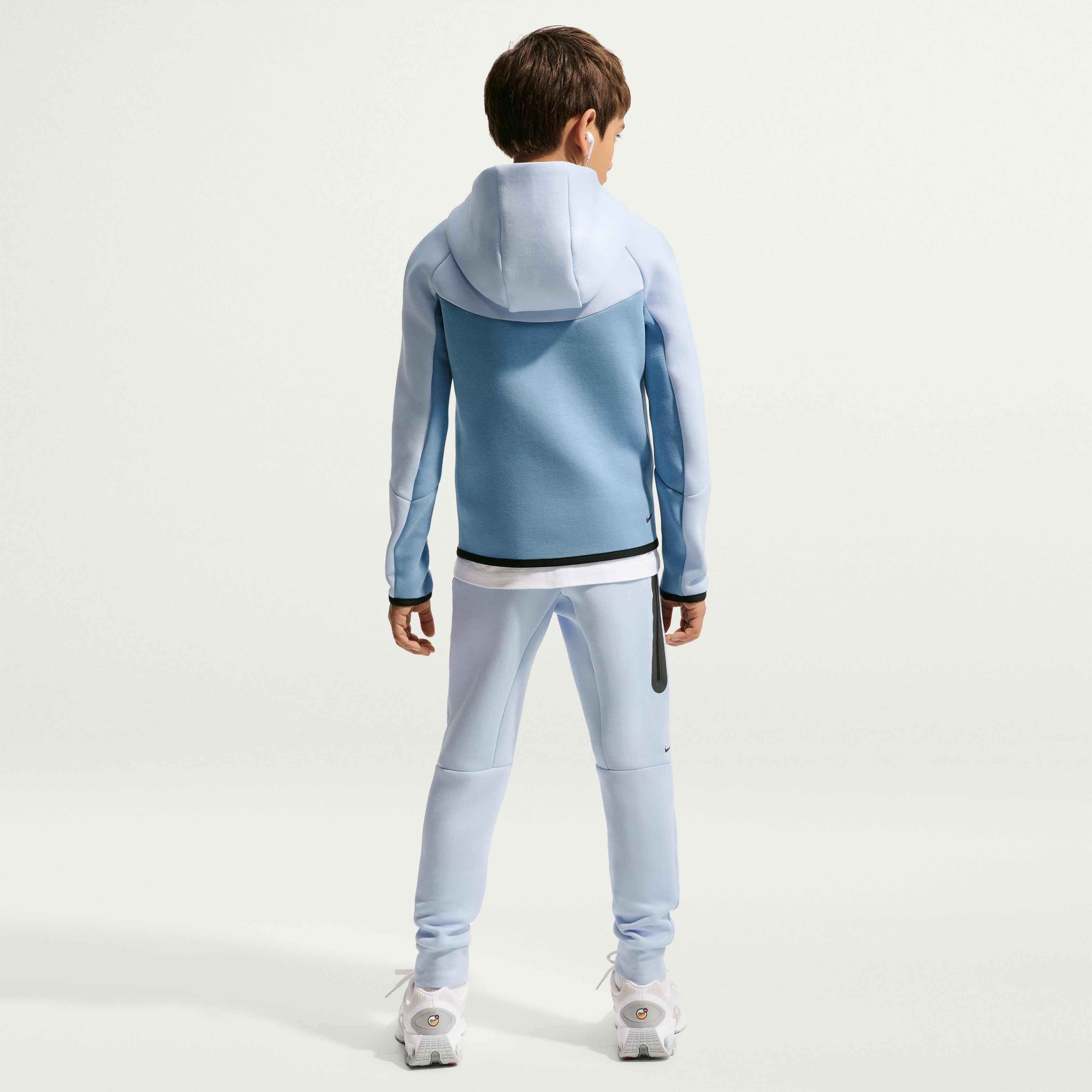 Nike Sportswear Tech Fleece image number 4