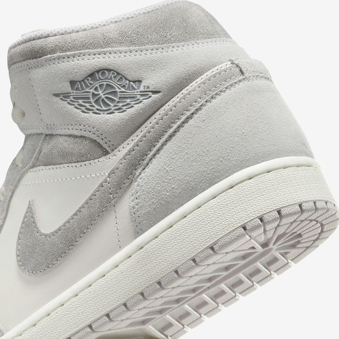 Air Jordan 1 Mid SE image number 7 Air Jordan 1 Mid SE image number 7