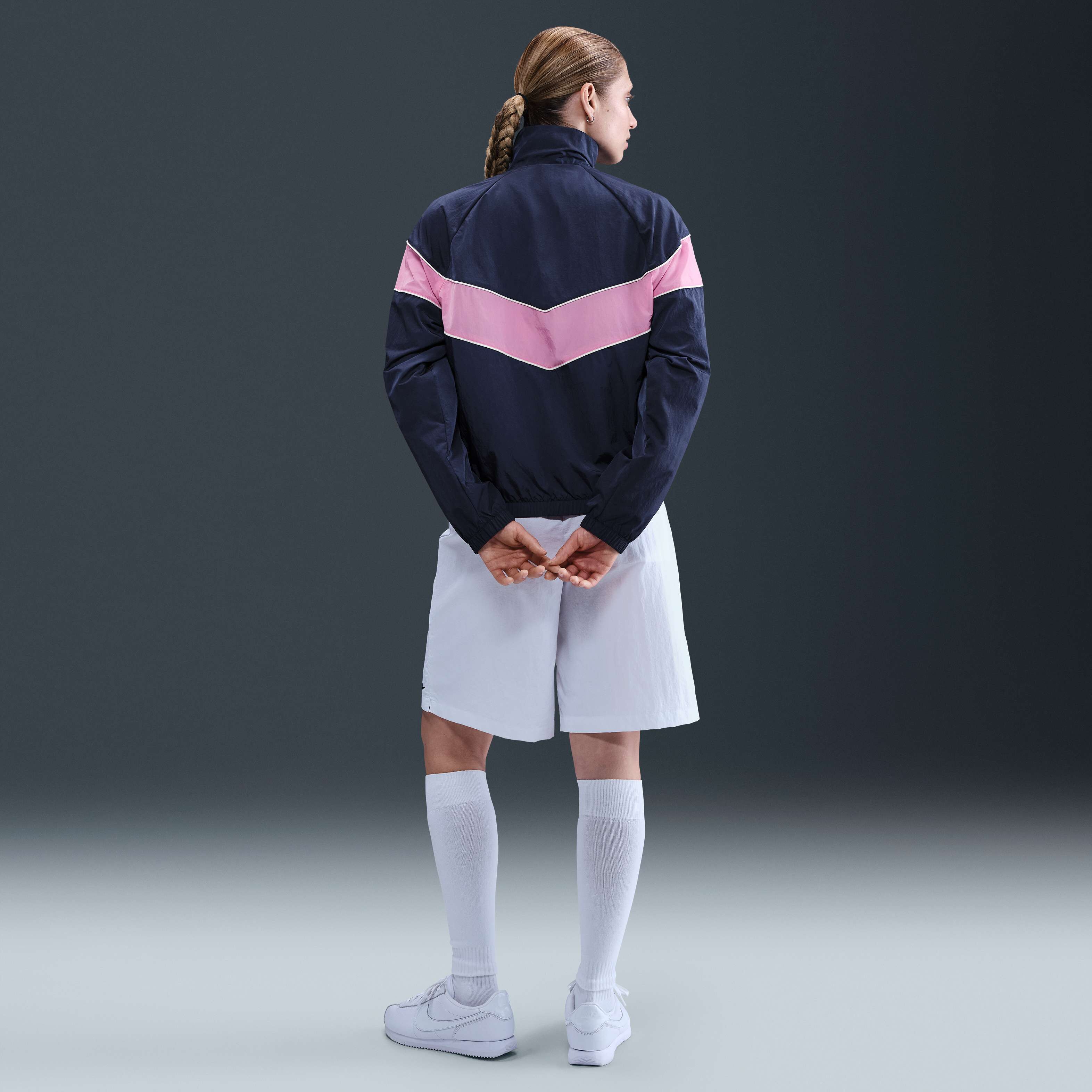 Nike Windrunner image number 4