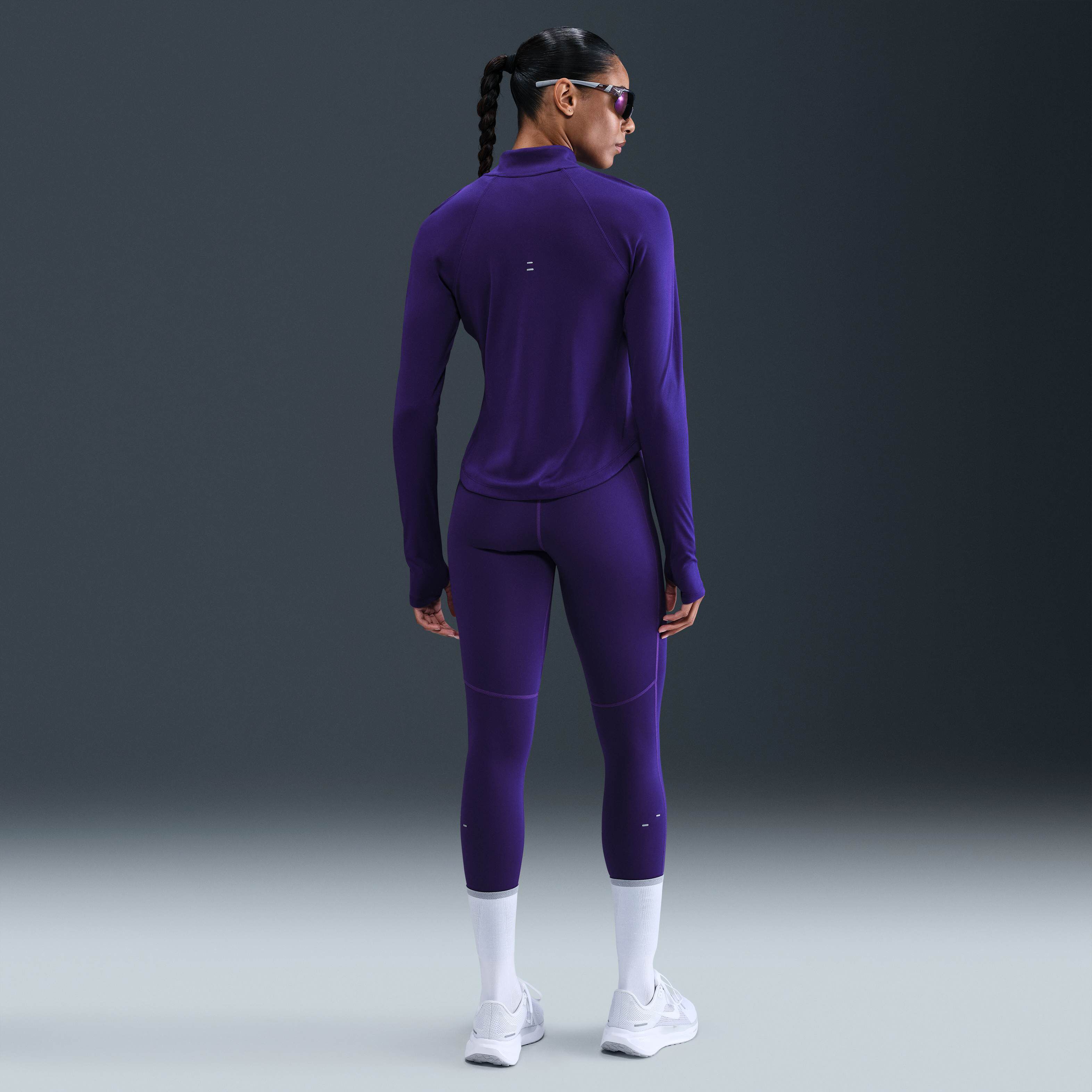 نايكي تيمبو image number 3