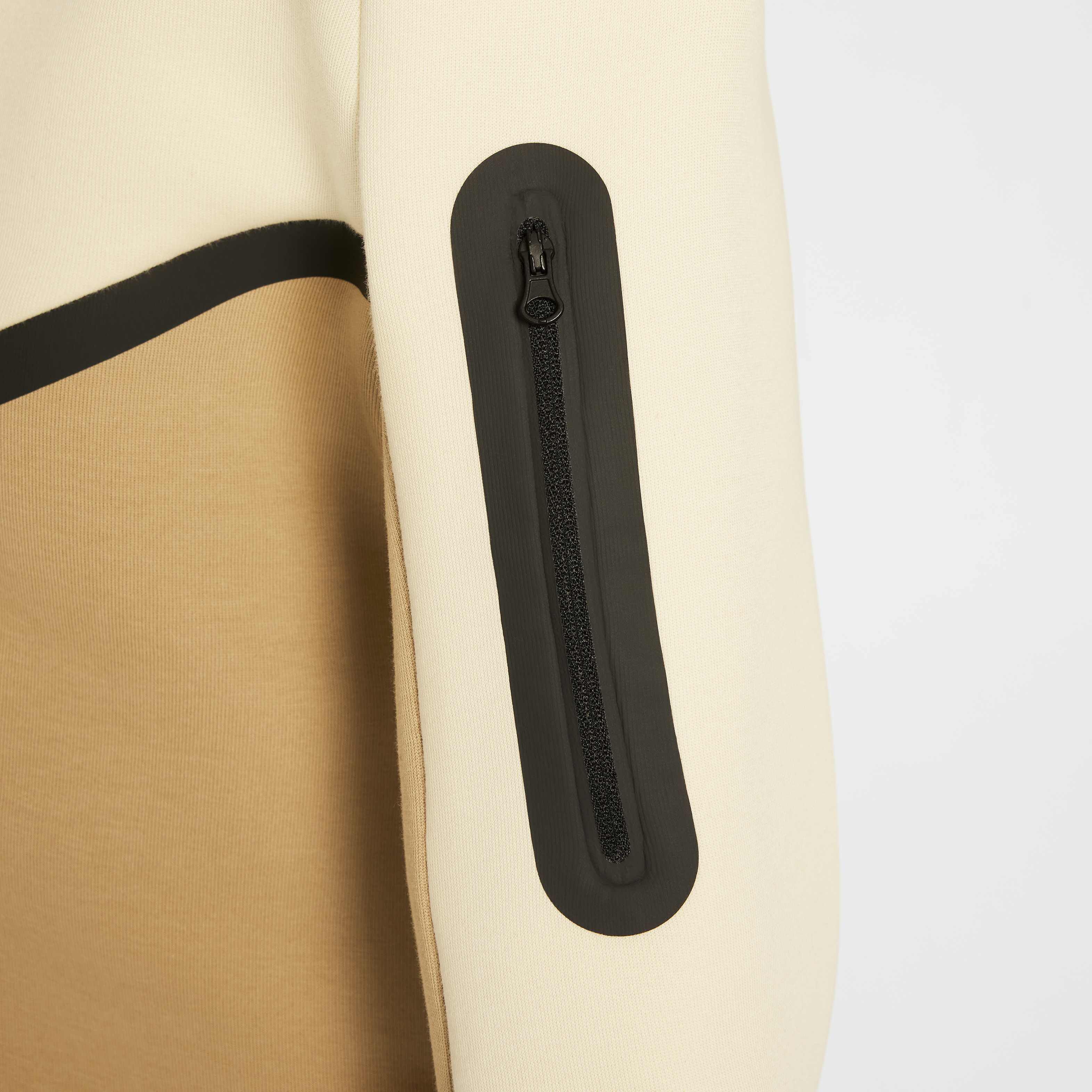 نايكي سبورتسوير تك فليس image number 4