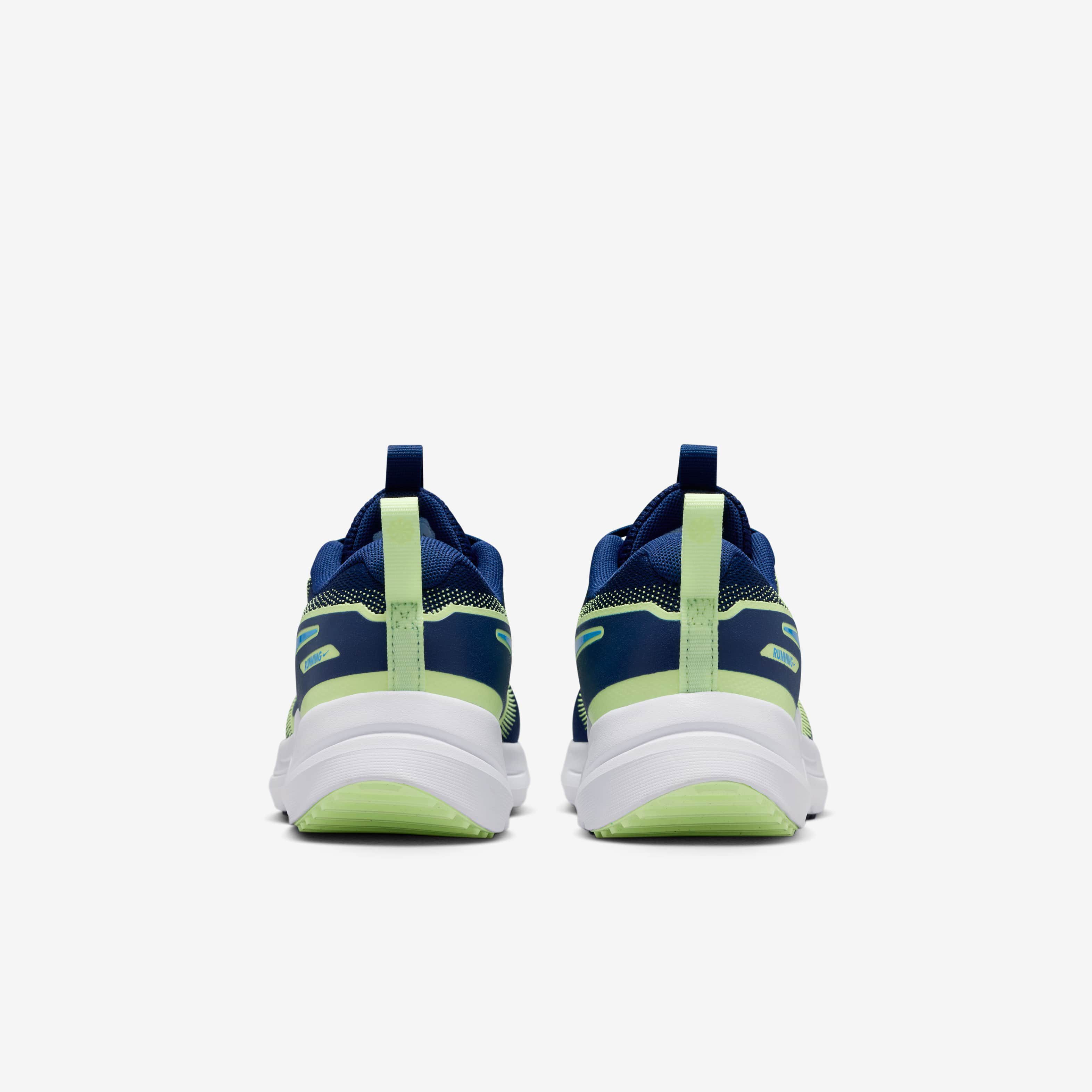 Nike Cosmic Runner image number 5