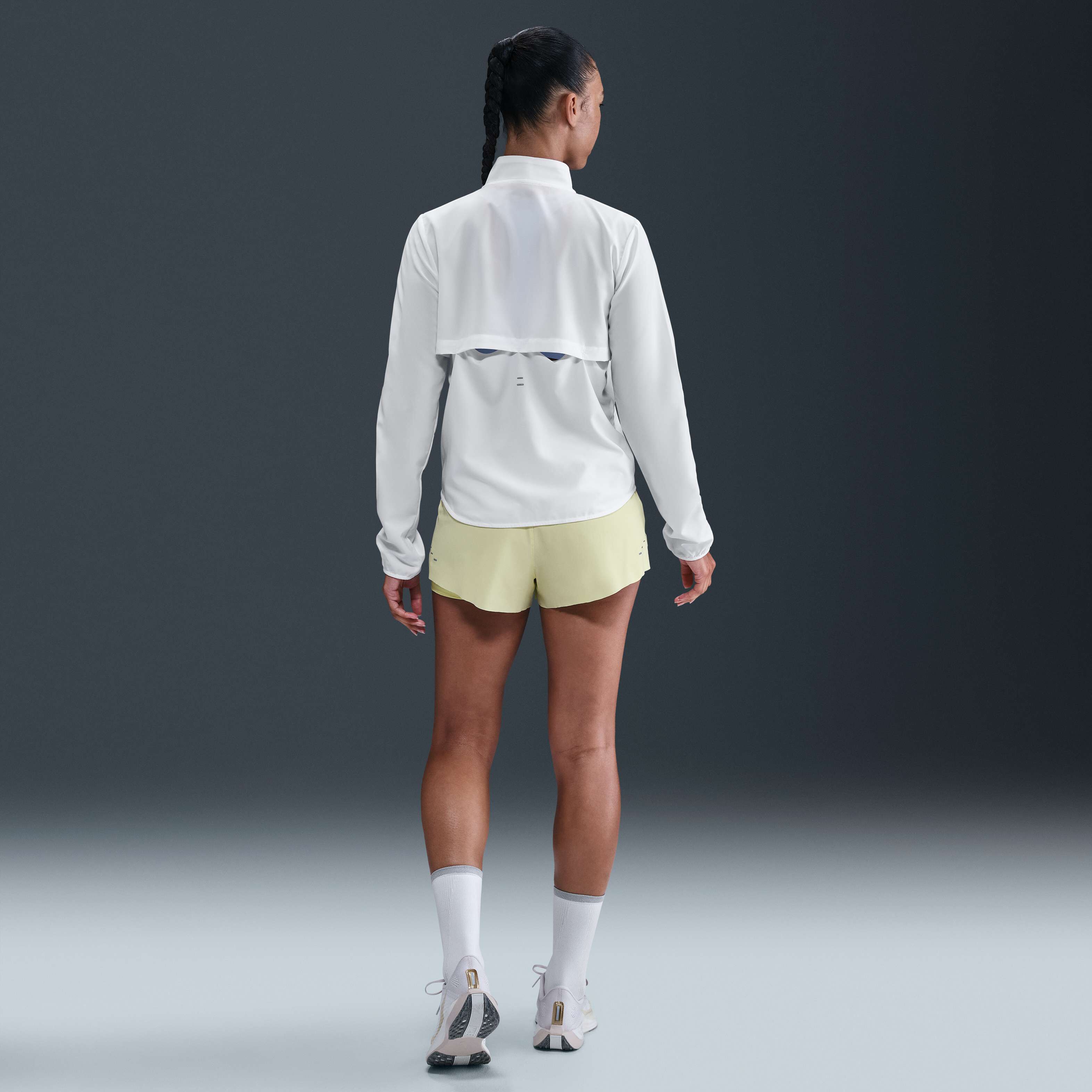 Nike Tempo Swoosh Run image number 4