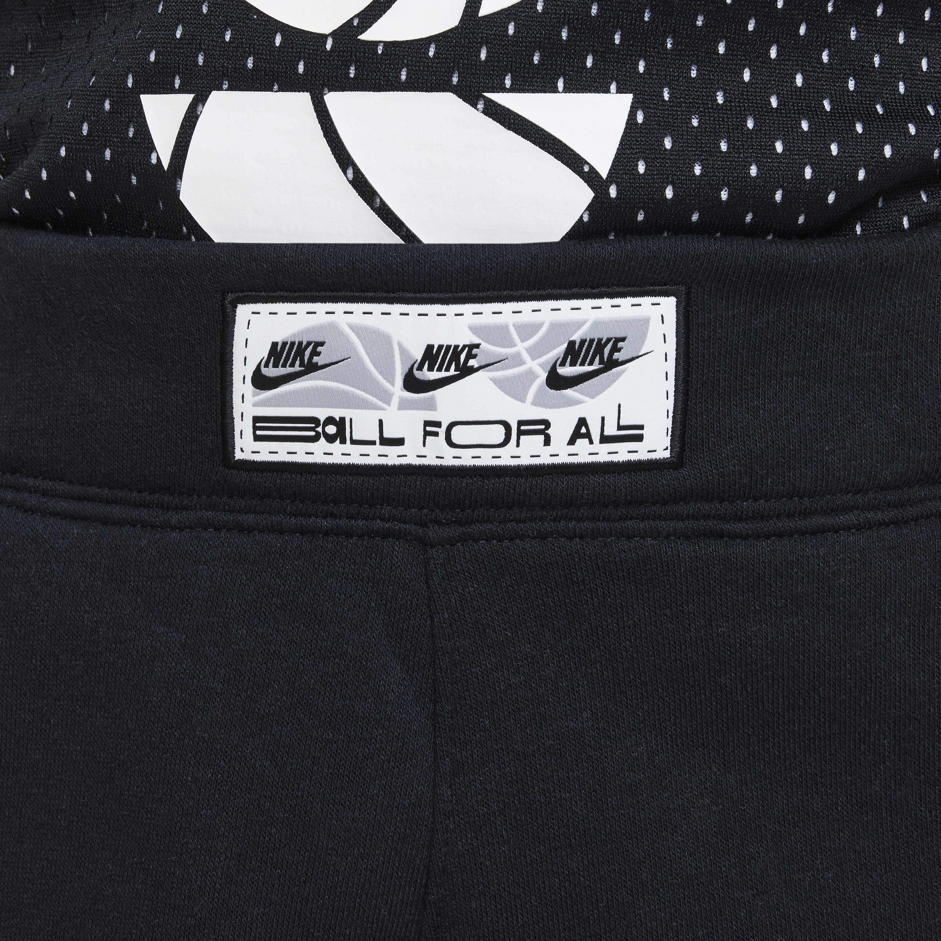 نايكي كلتشر اوف باسكت بول image number 2