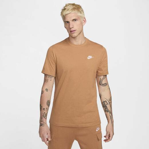 Nike Sportswear Club