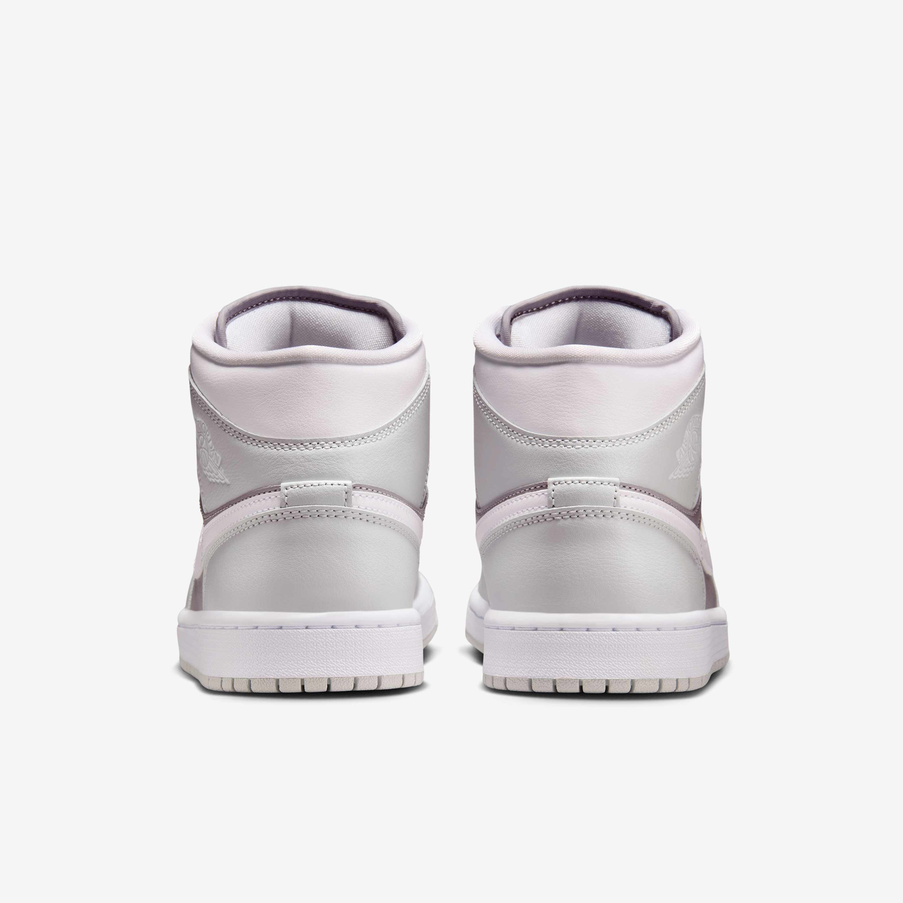 Air Jordan 1 Mid image number 5