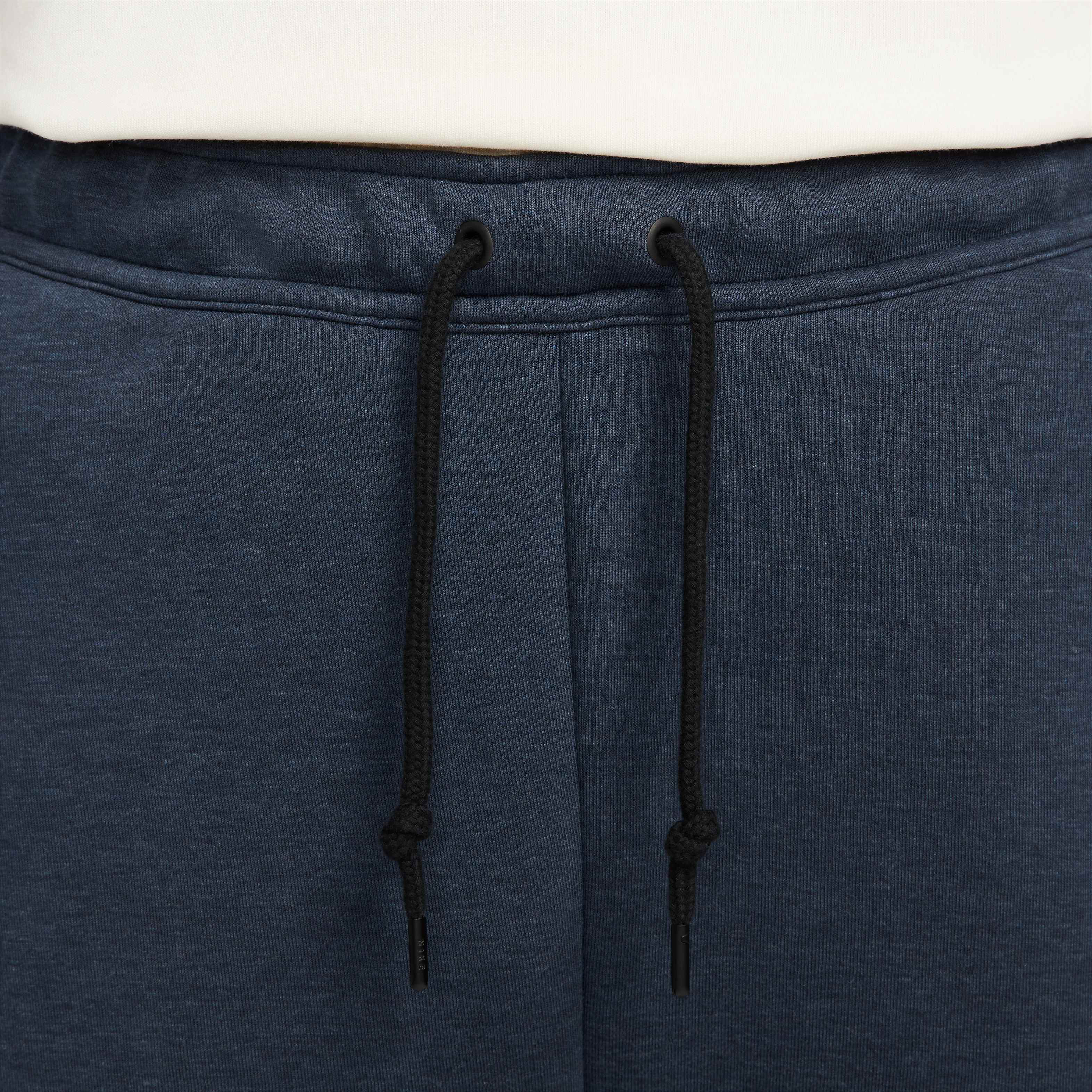 Nike Sportswear Tech Fleece image number 3