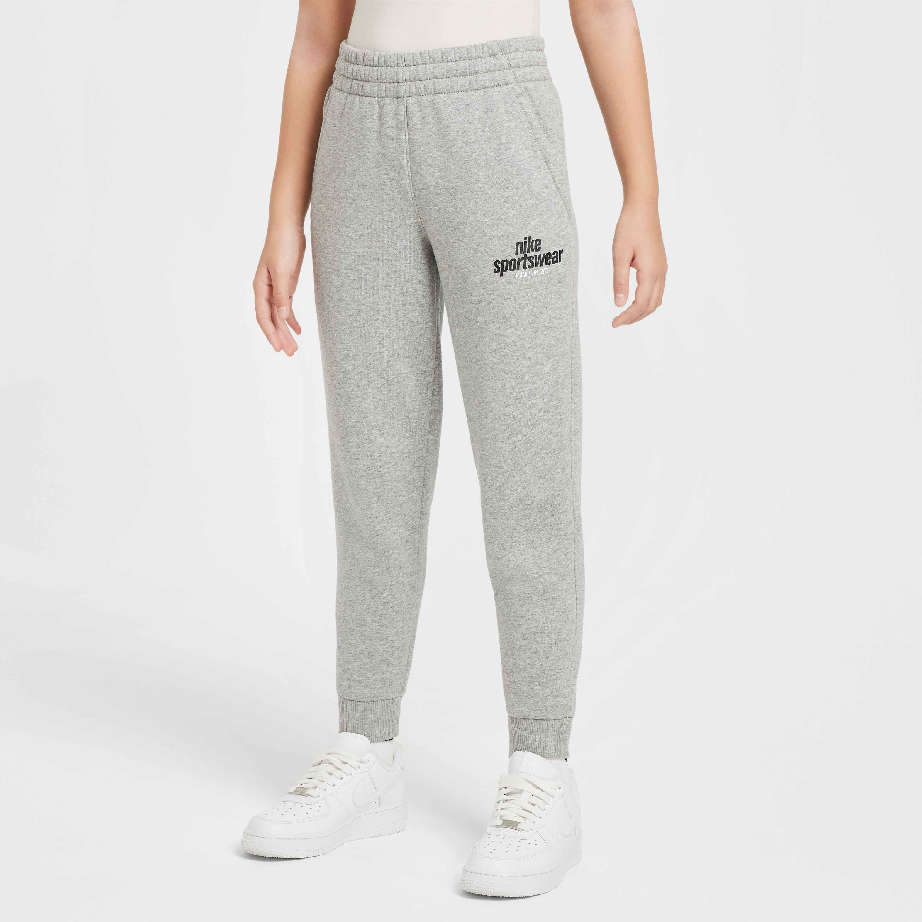 نايكي سبورتسوير كلوب فليس image number 0