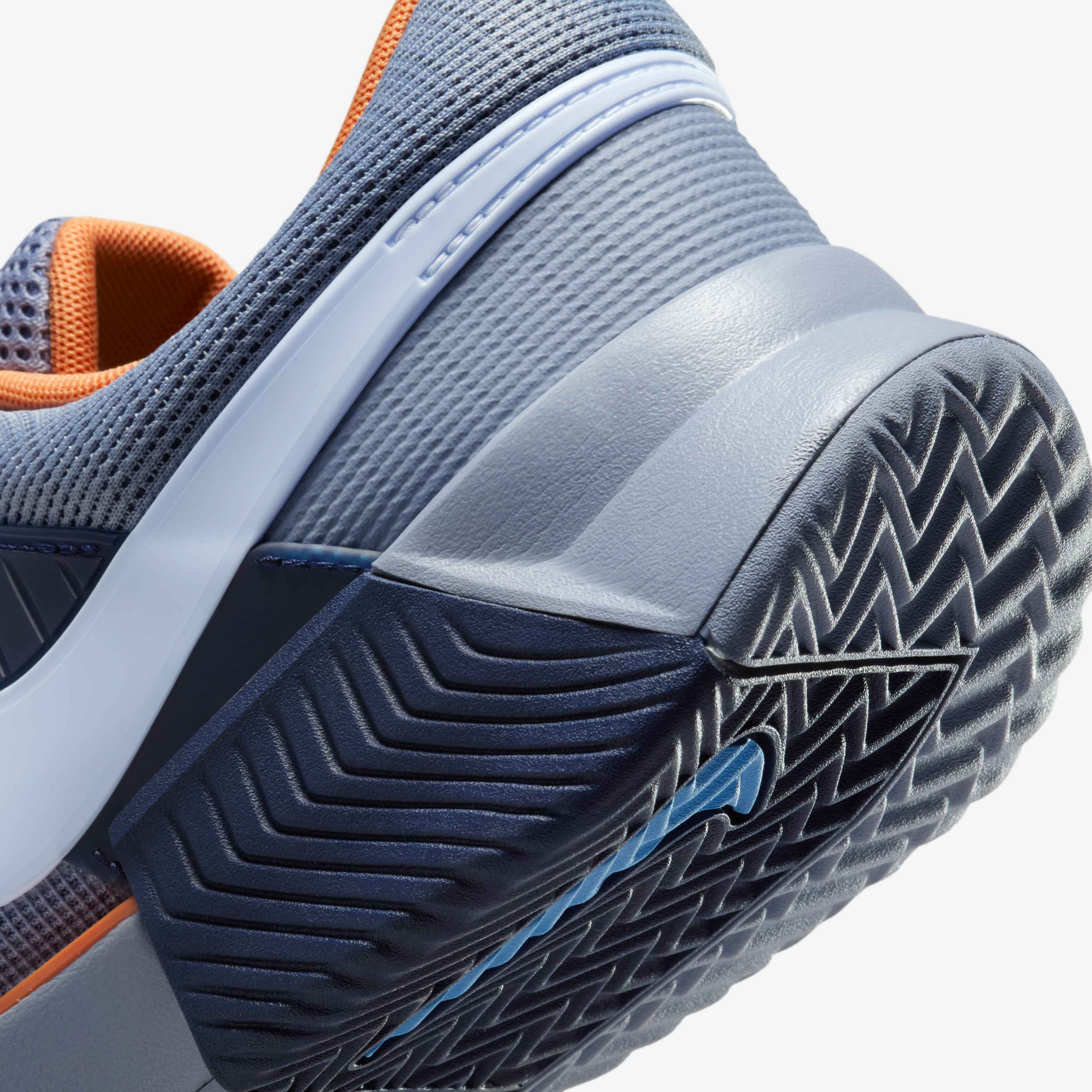 نايكي زووم GP تشالنج 1 image number 7