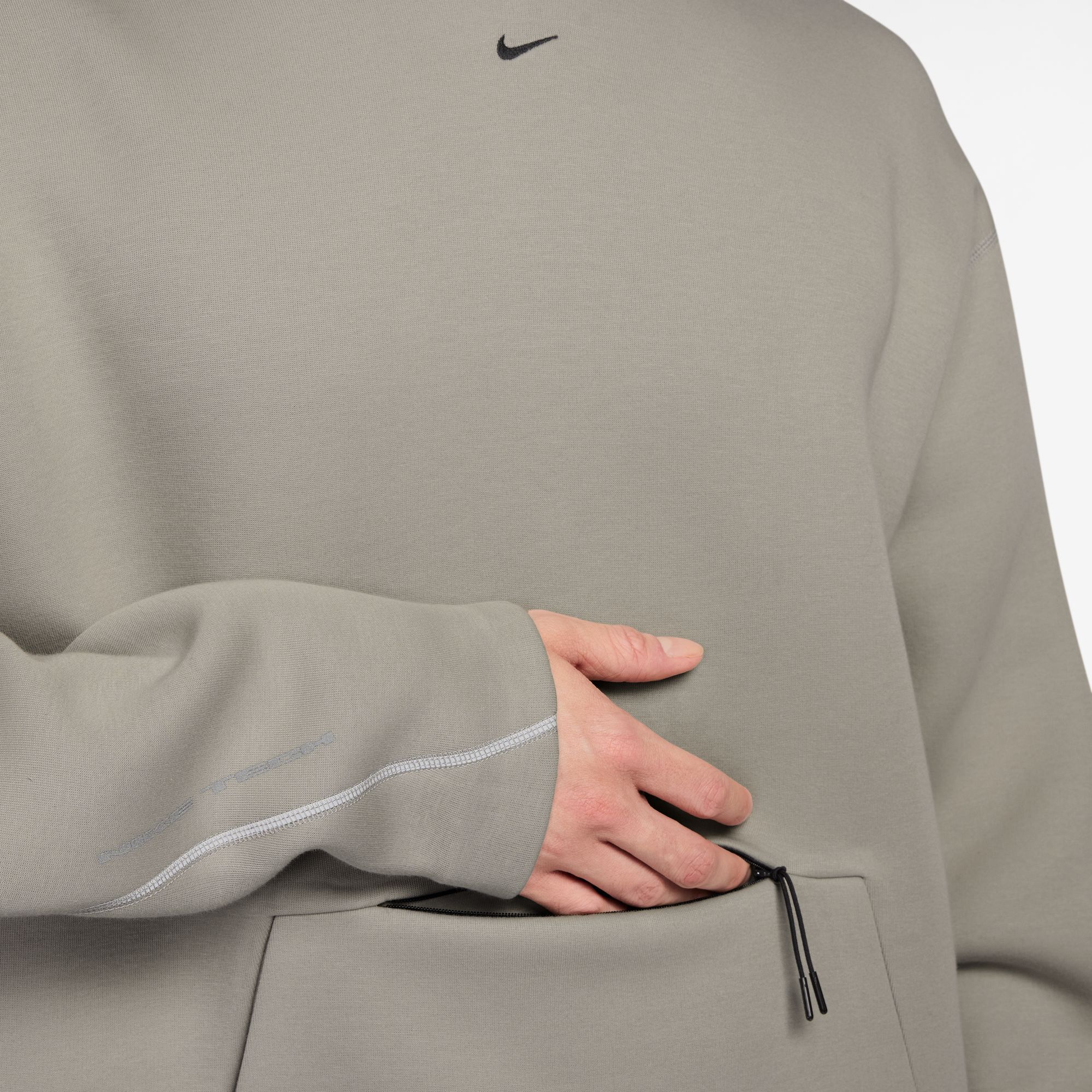 Nike Tech image number 2