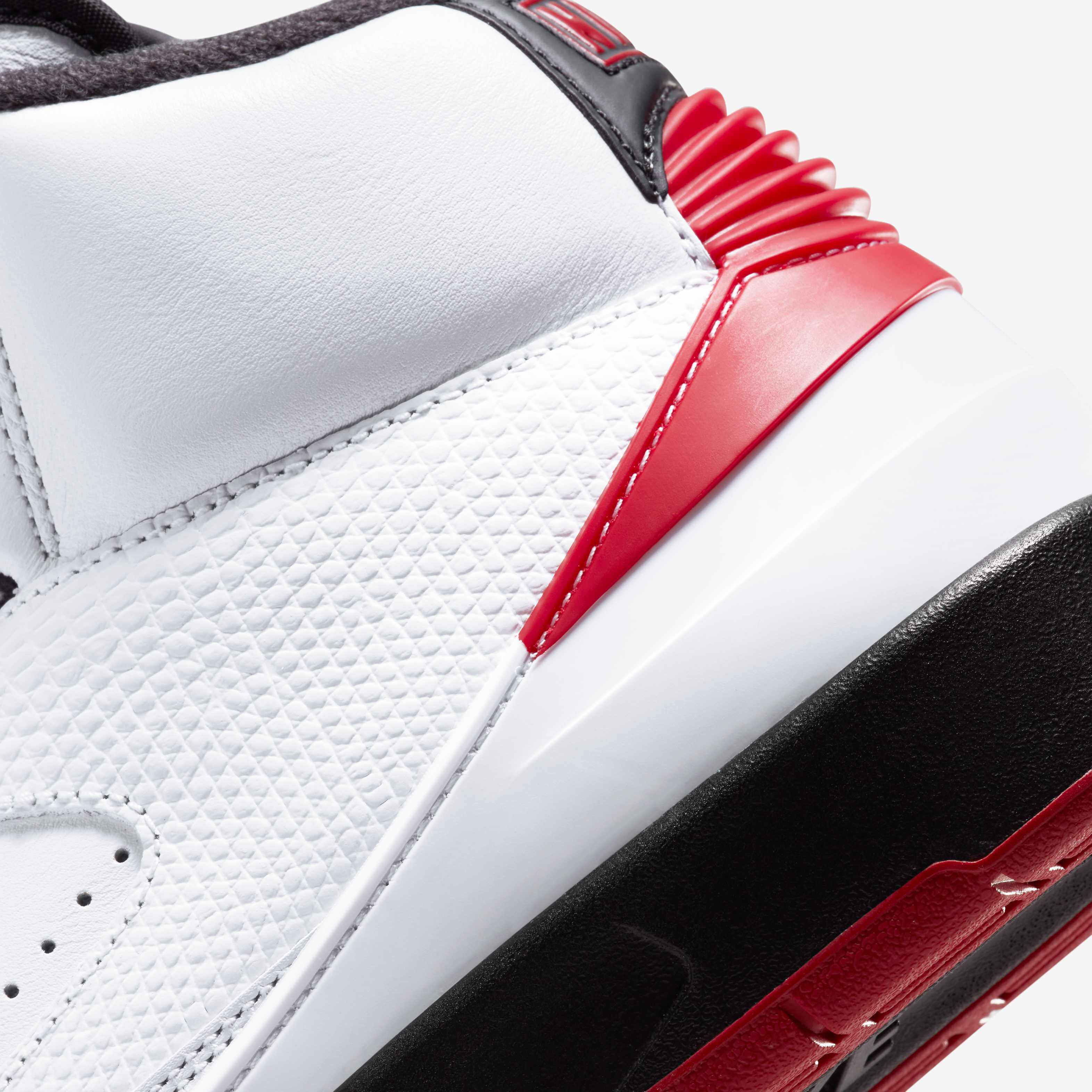 Air Jordan 2 Retro image number 7