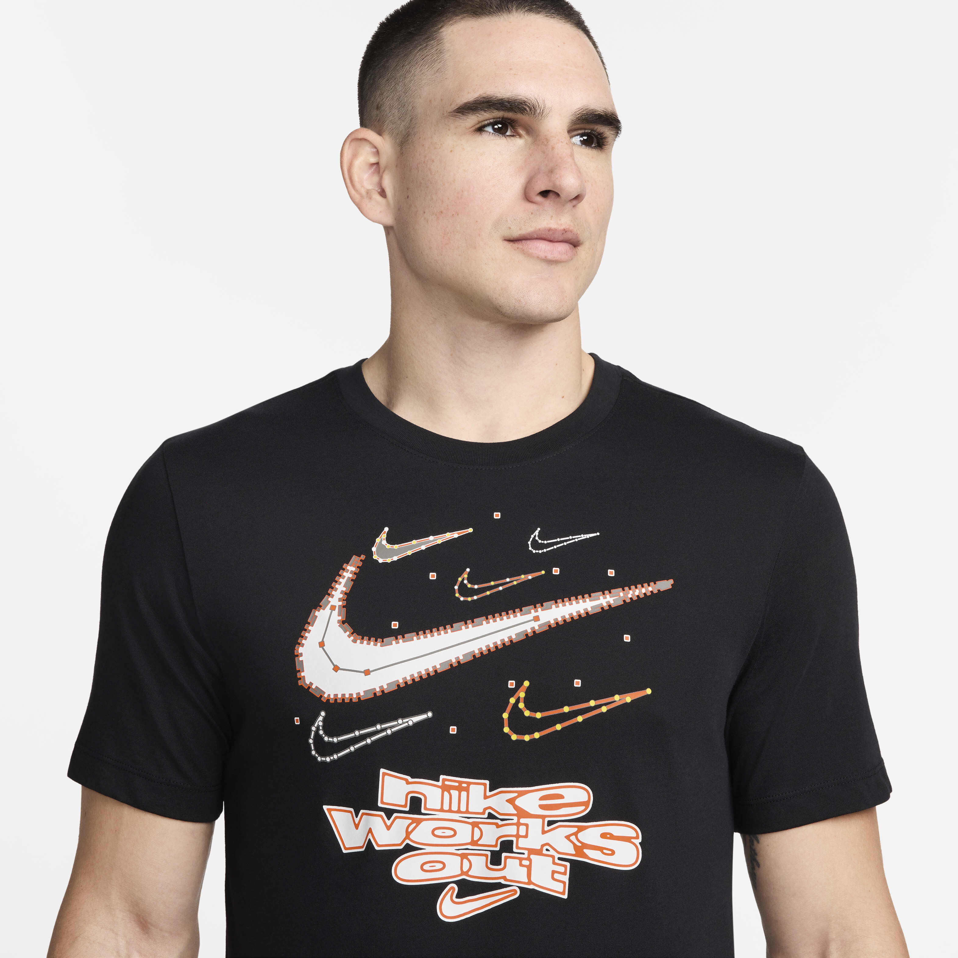 Nike image number 2