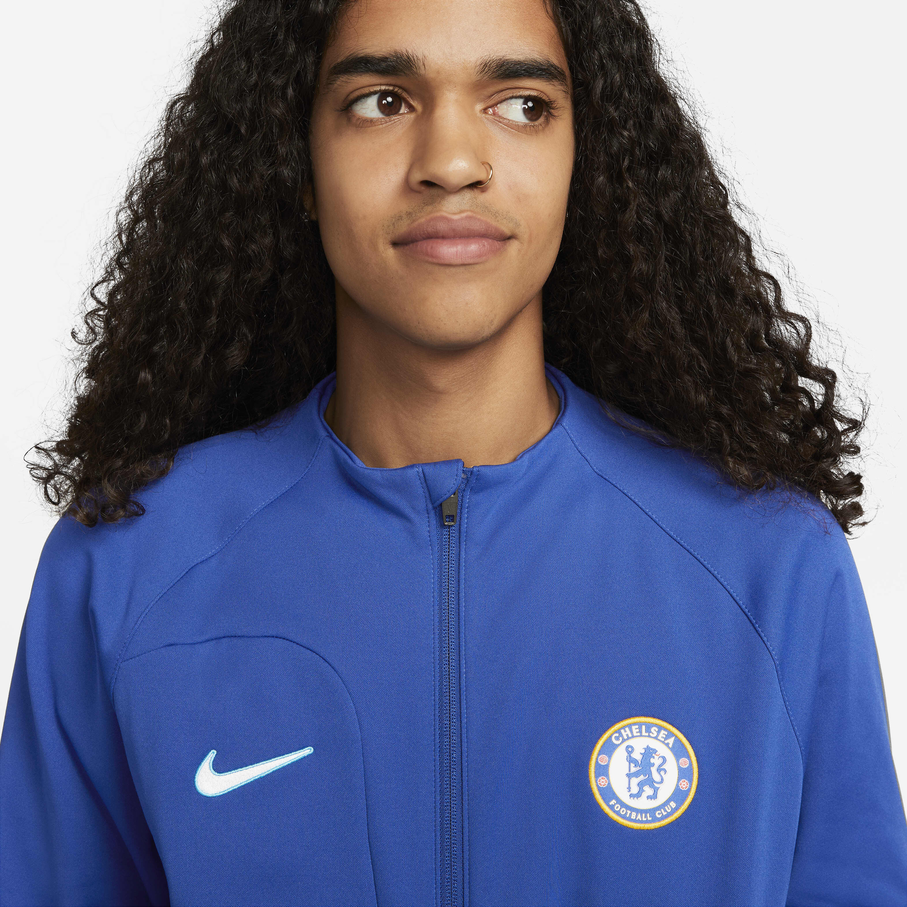 Chelsea F.C. Academy Pro image number 2