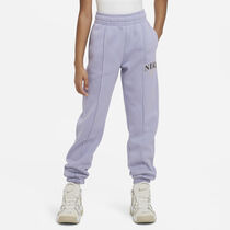 Nike Sportswear Trend