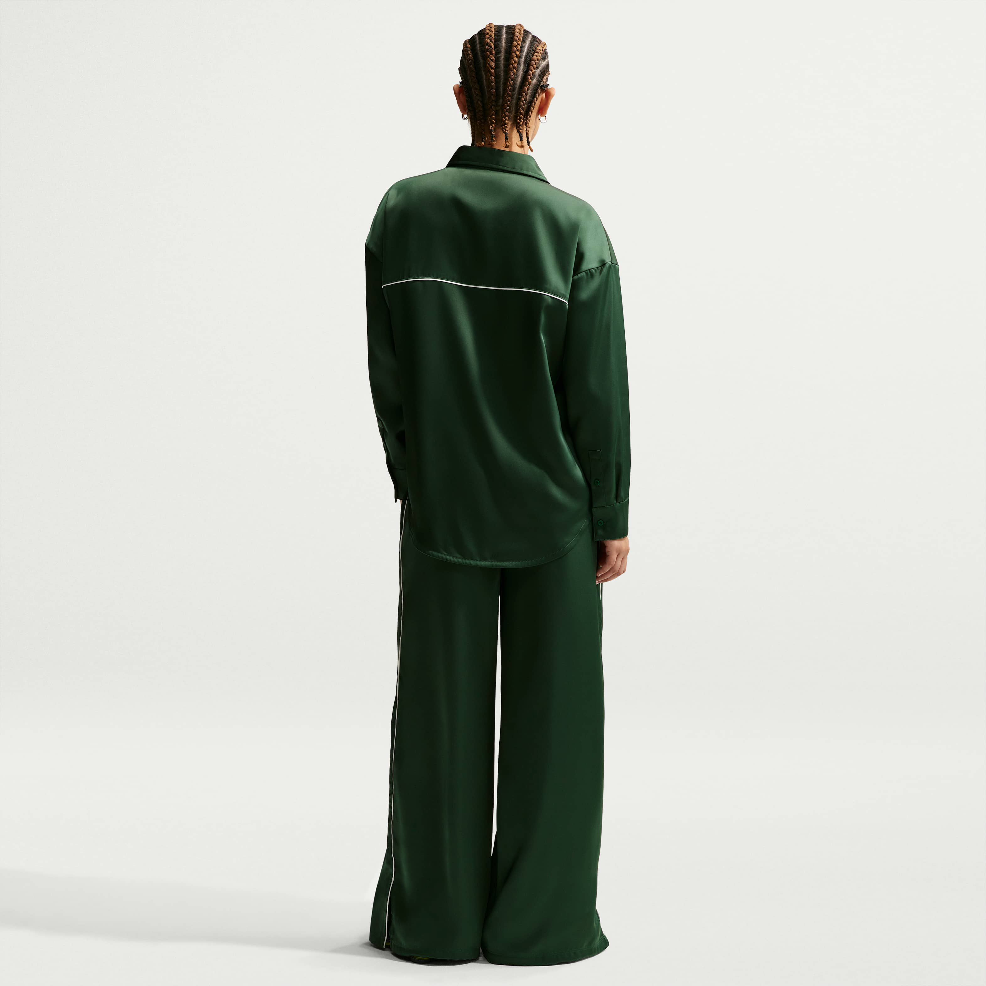 نايكي سبورتسوير image number 4