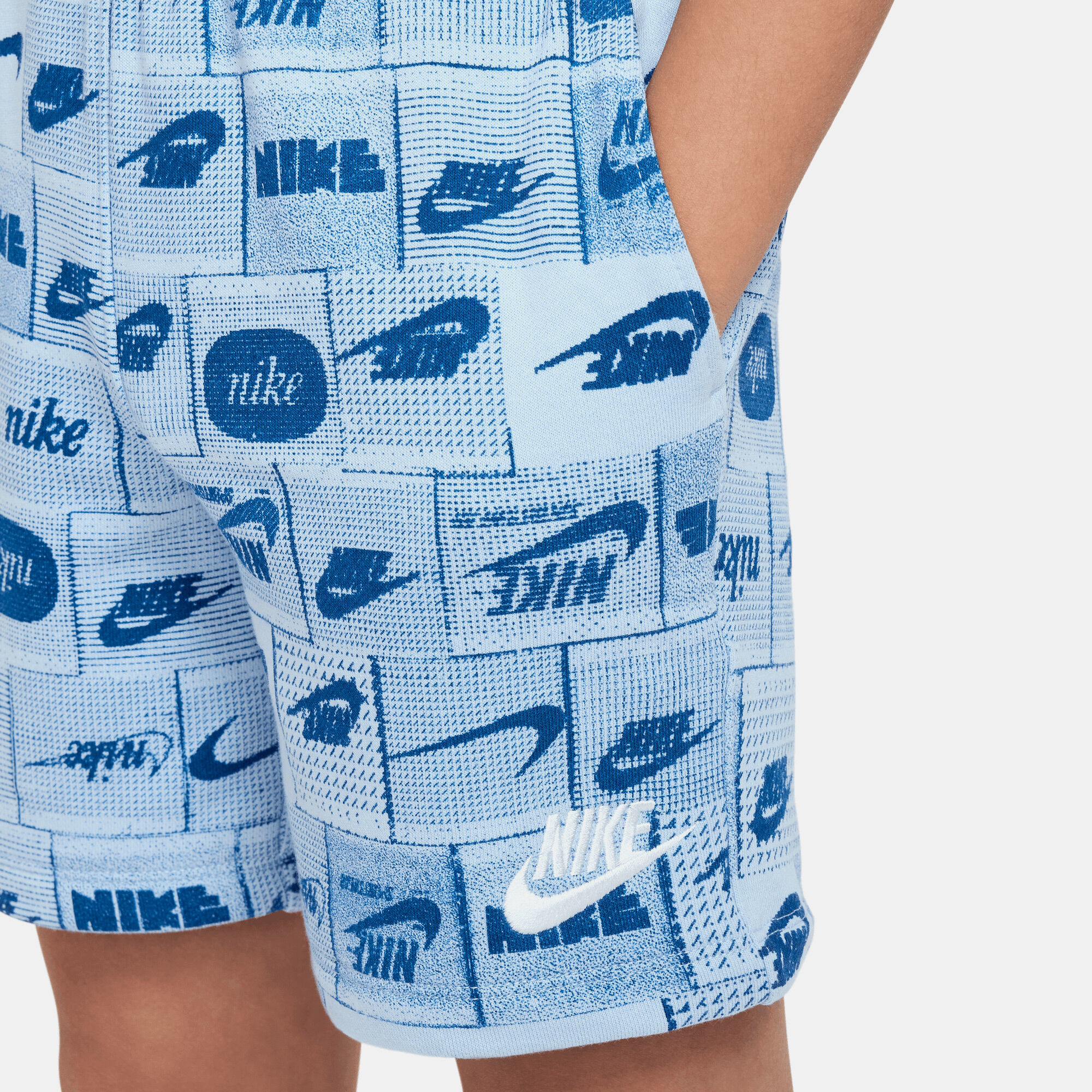 نايكي سبورتسوير كلوب image number 3