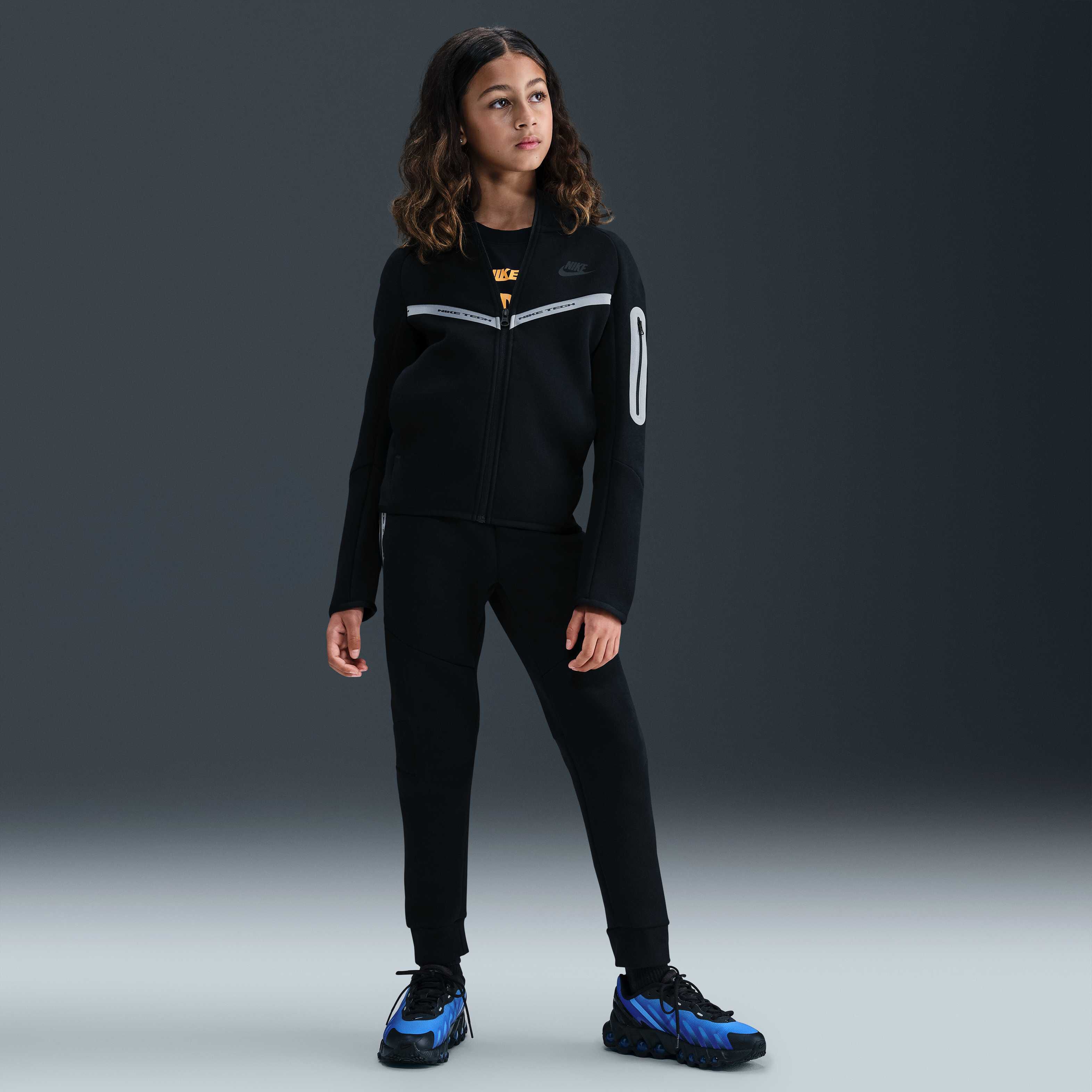 Nike Sportswear Tech Fleece image number 5