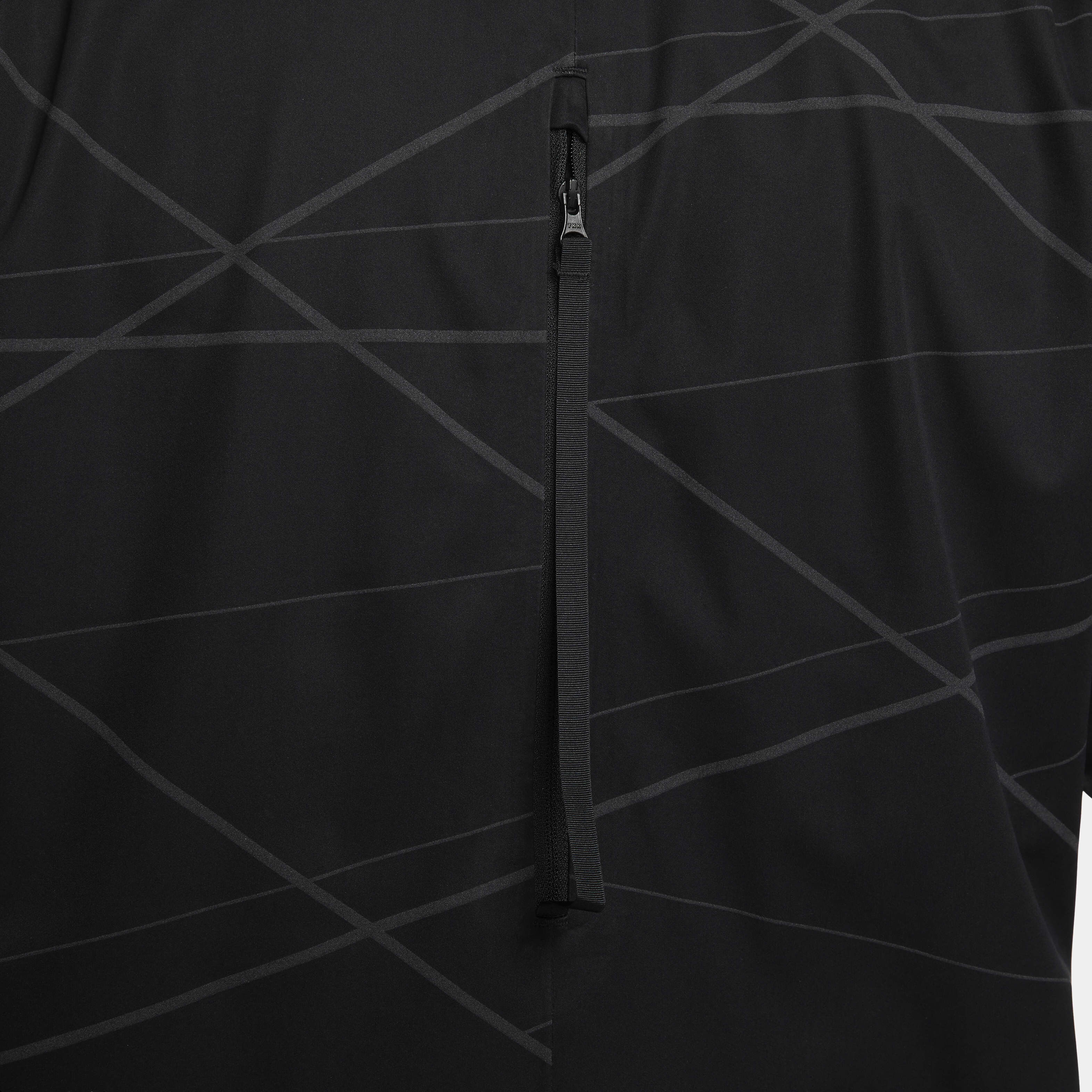 Nike Storm-FIT Run Division image number 9