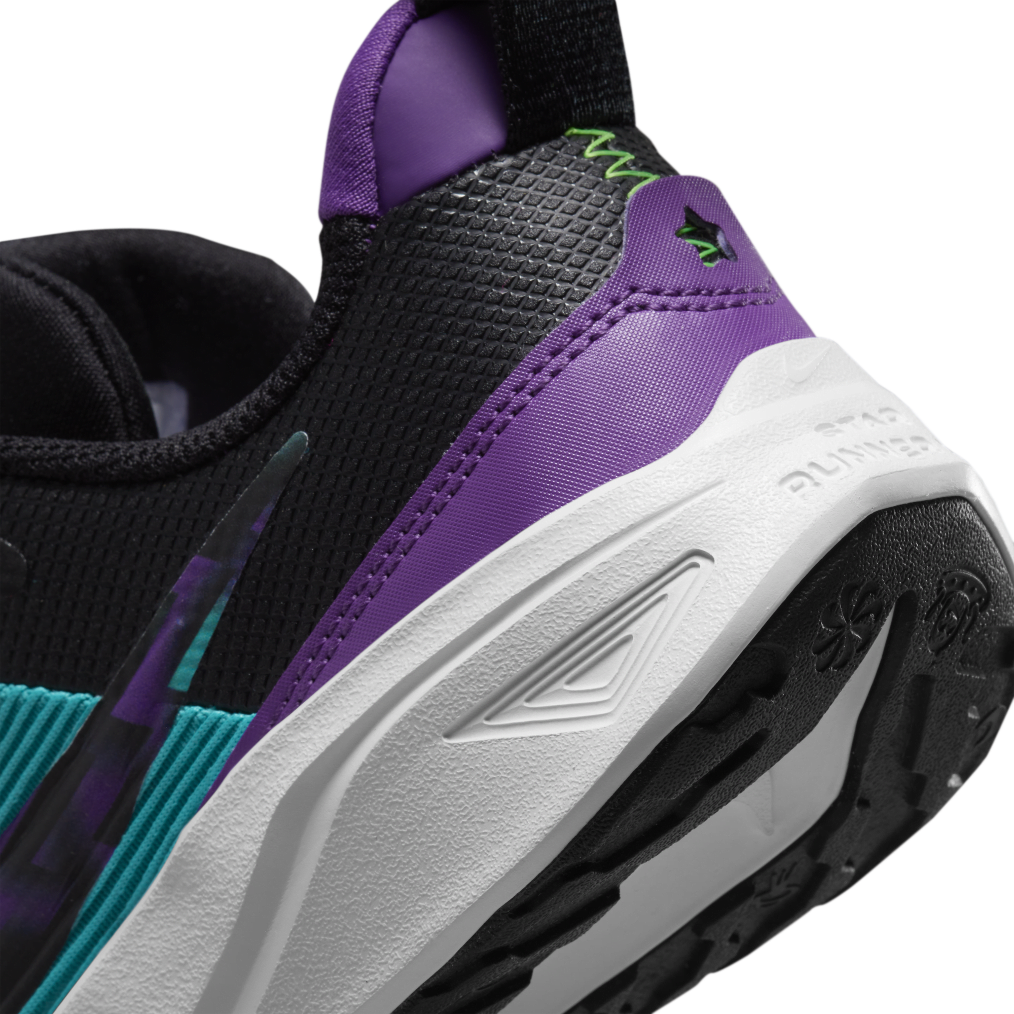 Nike star hotsell runner purple