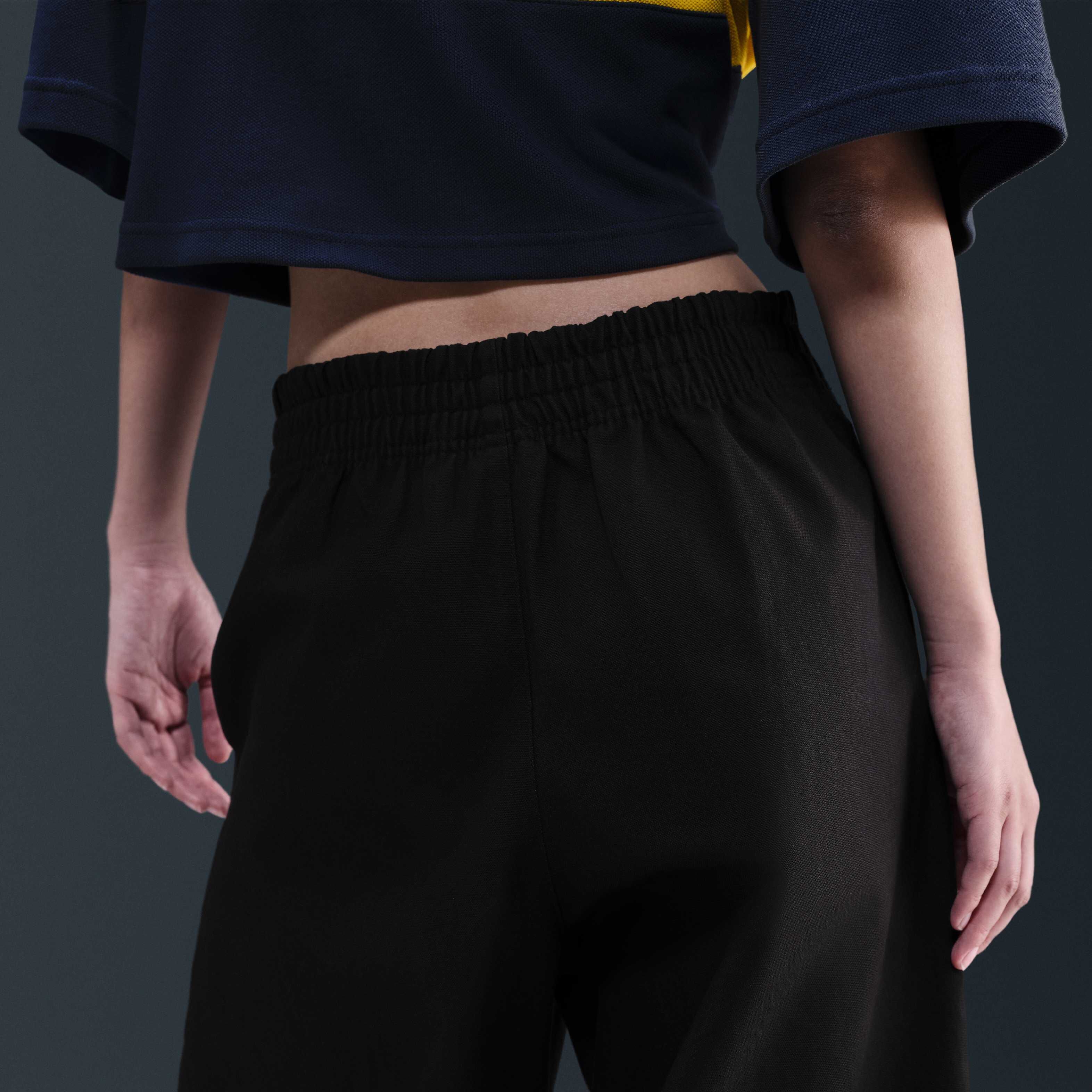 Nike Sportswear image number 2