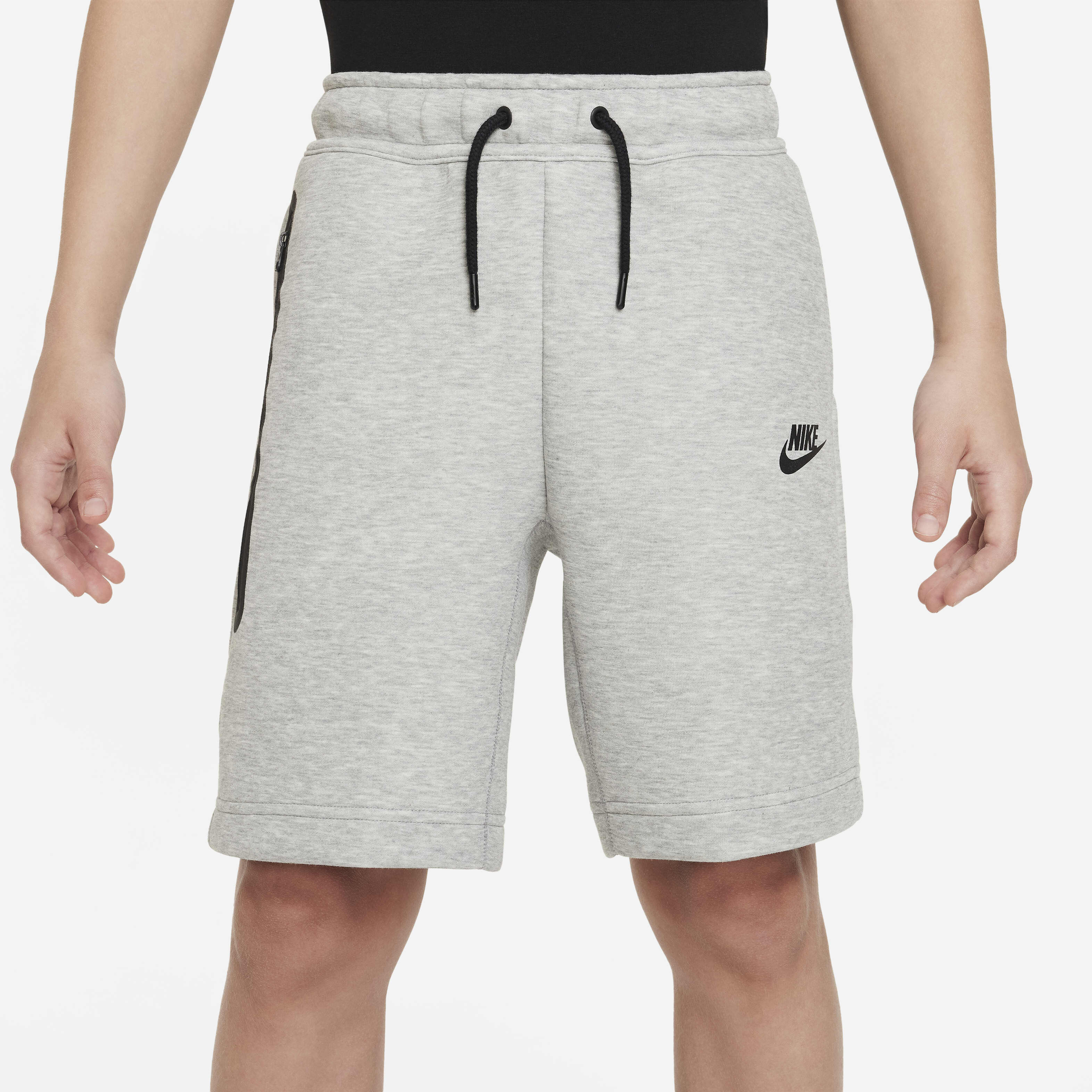 Nike tech fleece shorts kids 2025