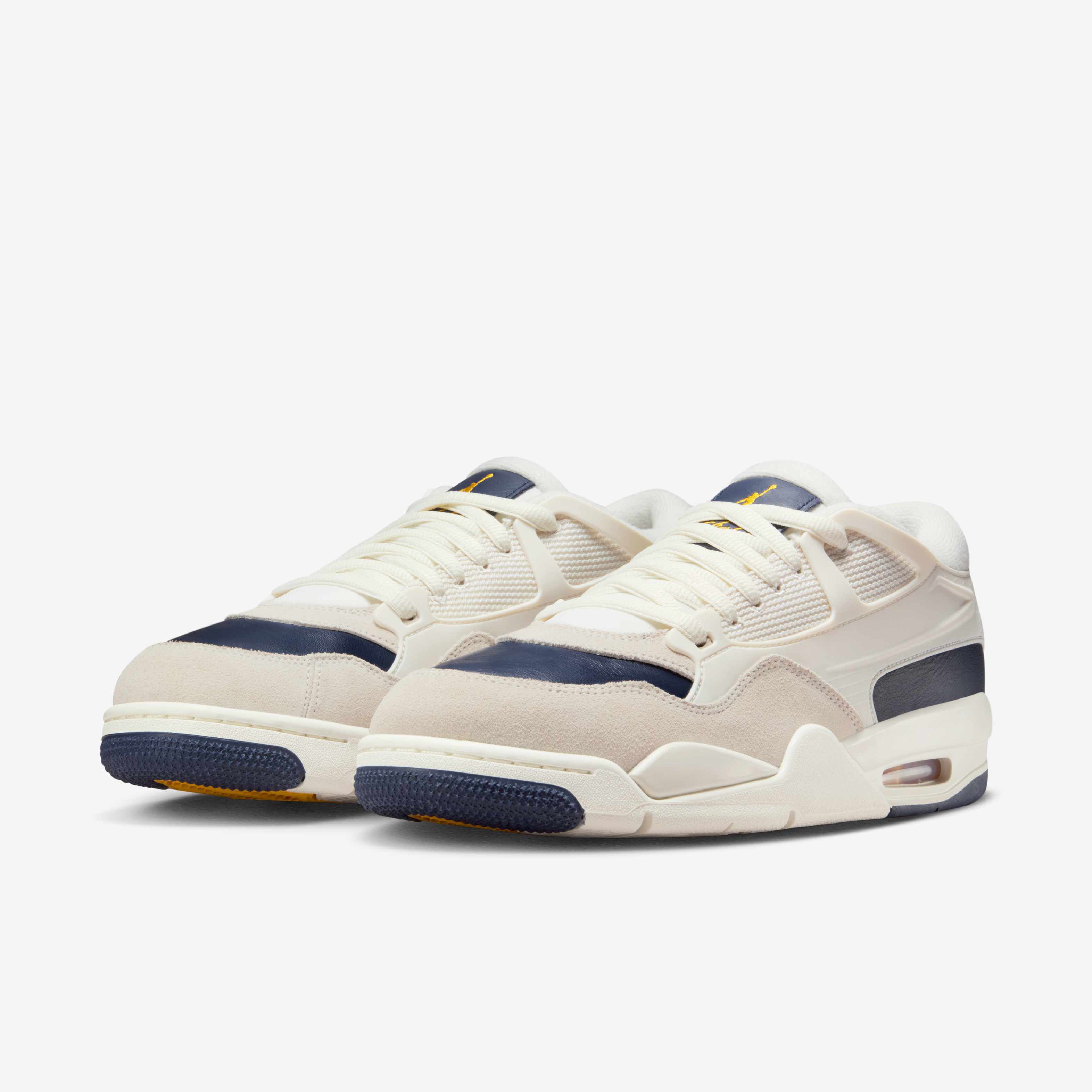 Air Jordan 4 RM image number 4