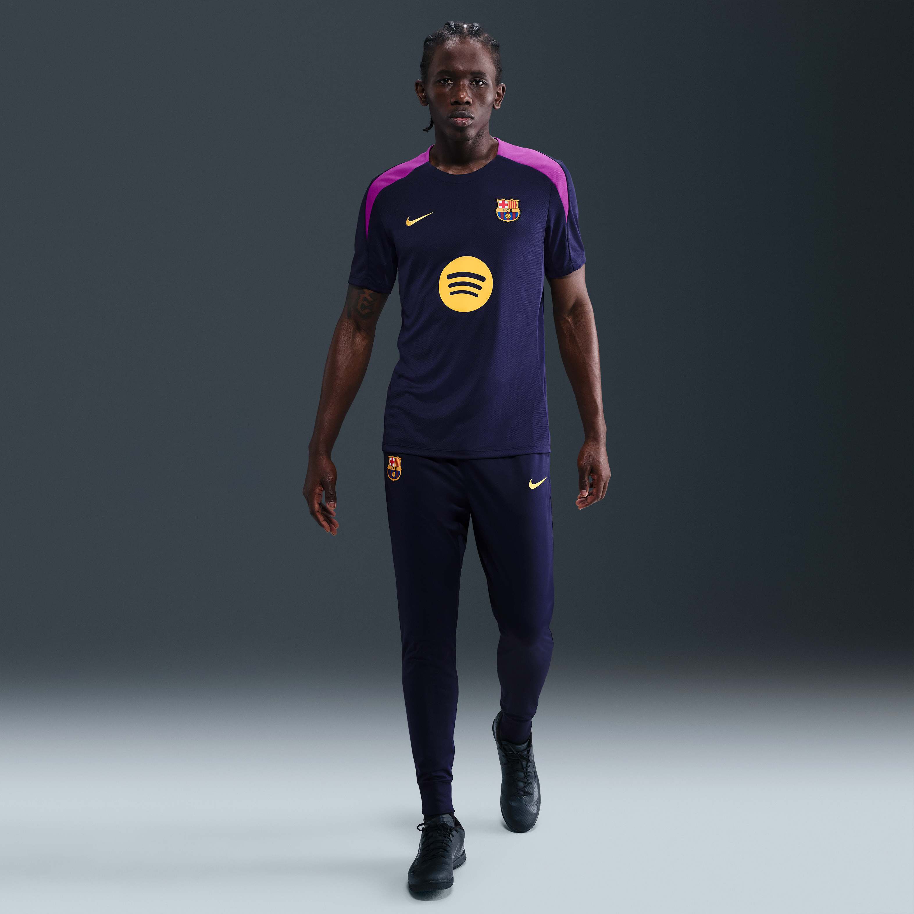 Buy F.C. Barcelona Strike Men's Nike Dri-FIT Football Knit