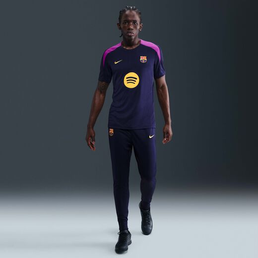 برشلونة سترايك